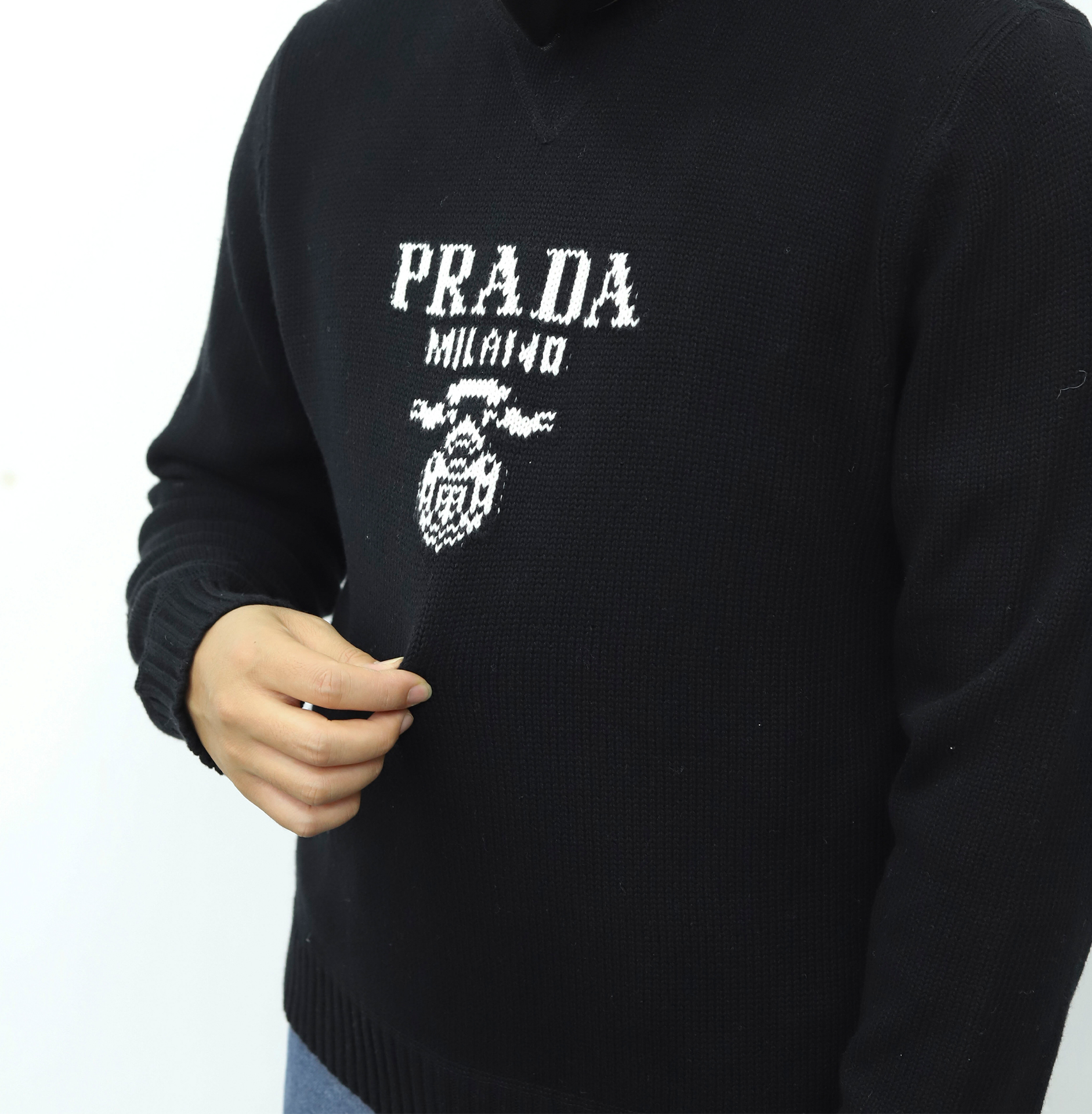 PRADA圆领毛衣 黑色