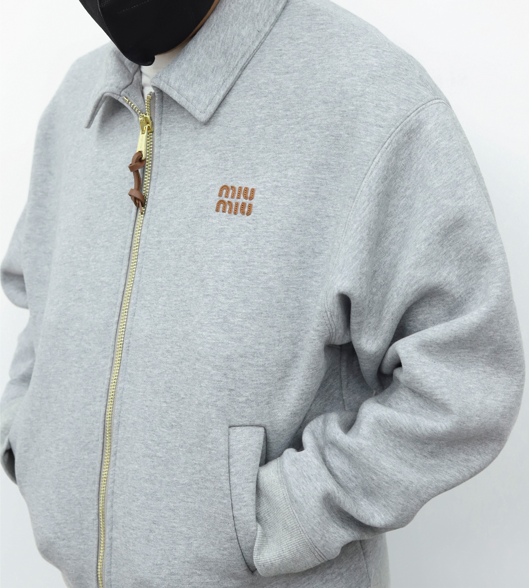 MiuMiu领子拉链外套 灰色