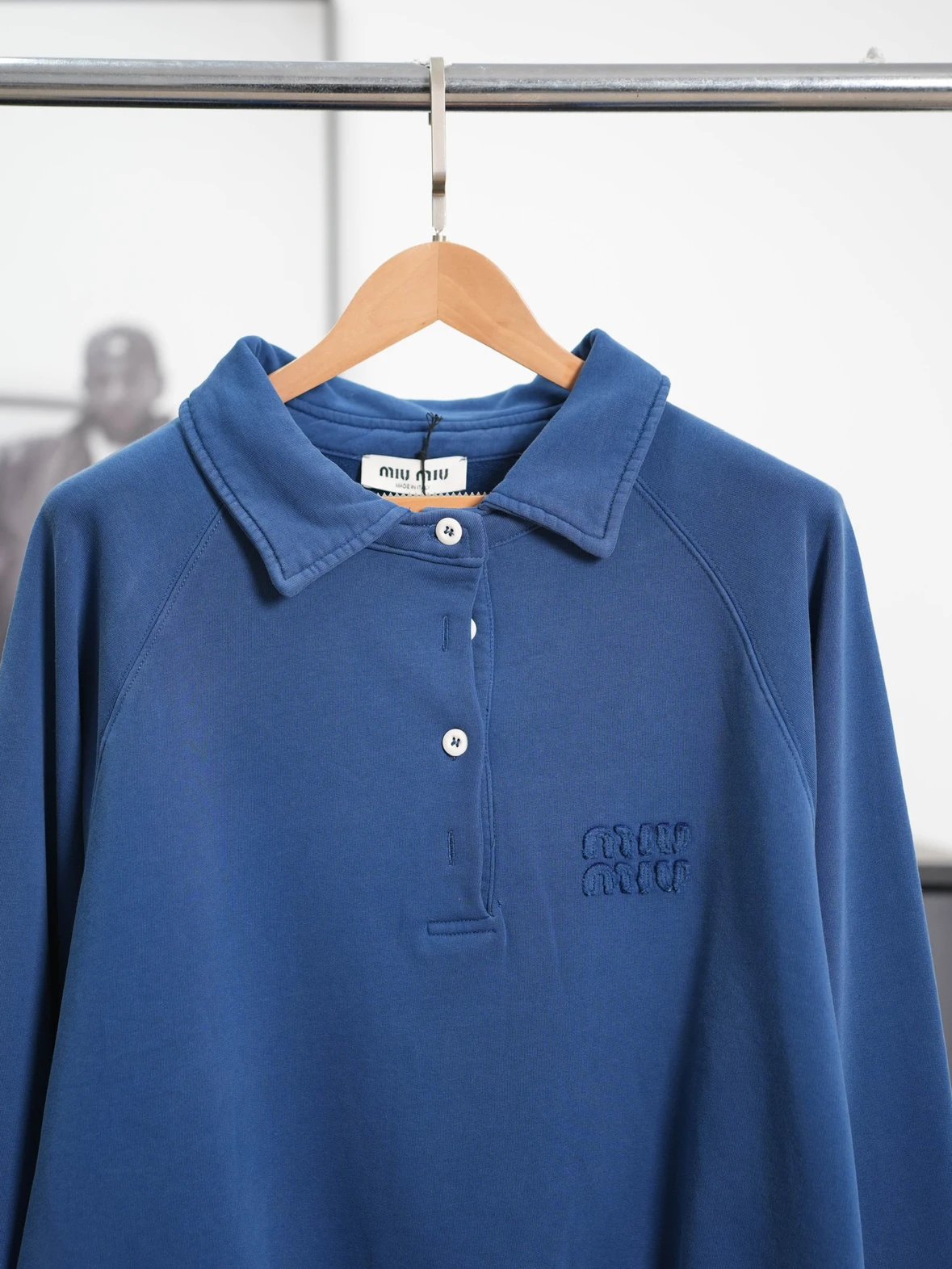 Item ID 8086 M1UM1U Miu Miu SS24“ Heavy industrial washing ” solid color letters Lo