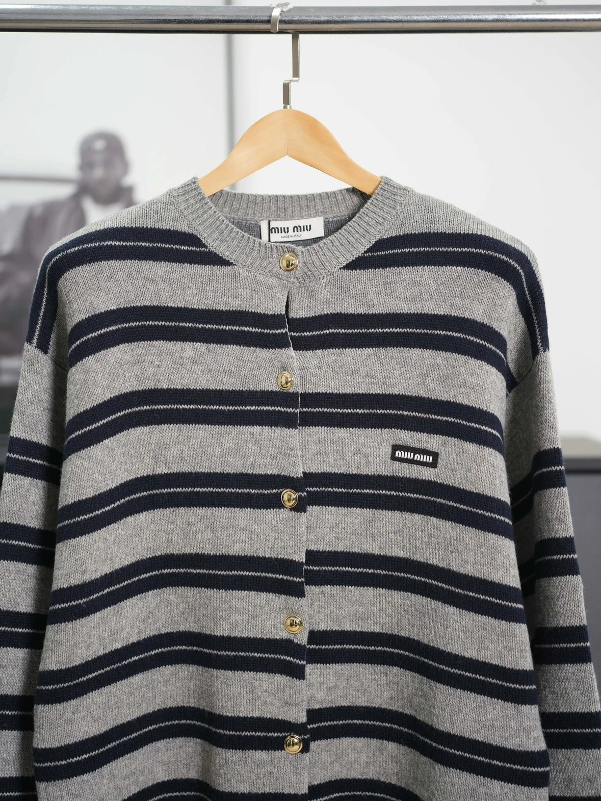 Item ID 8263 M1UM1U Miu Miu double knitted logo patch placket “ Precise stripe alig