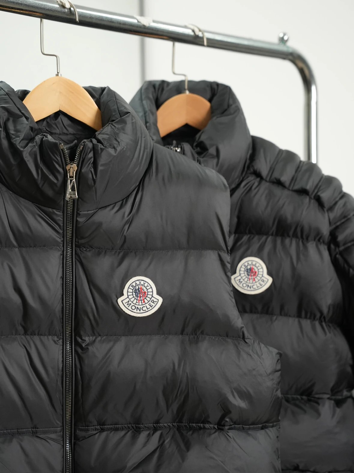 Item ID 8138 vest - long sleeves -Christopher-Raxxy- Joint model - stand collar zip