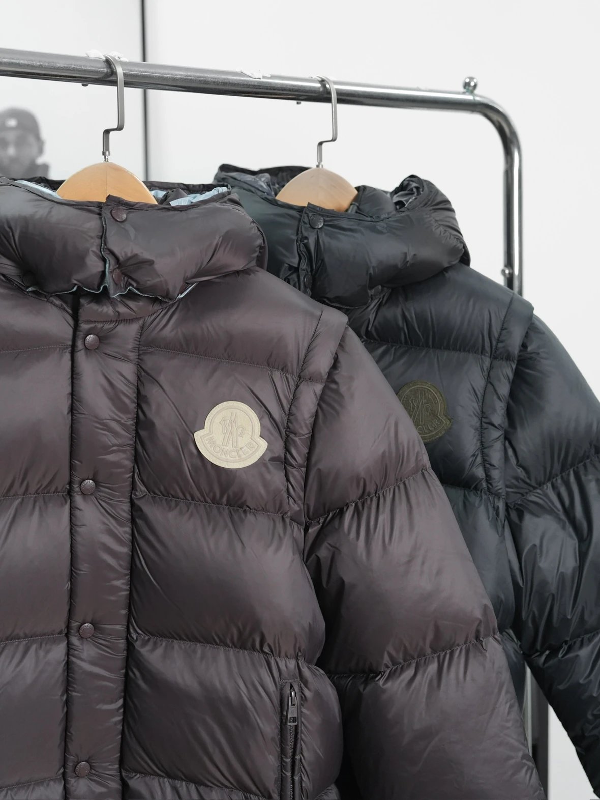 Item ID 8095 -Cyclone series - 2-in-1 detachable design goose down jacket “90 white