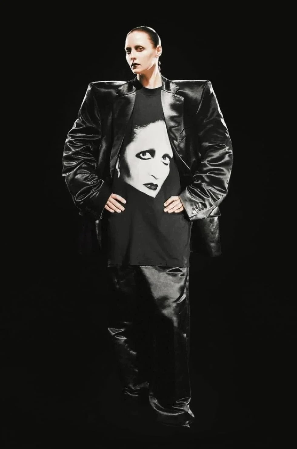 Item ID 8290 Balenci@ga- Paris-2025s - Music Collaboration Series - Mina Co branded