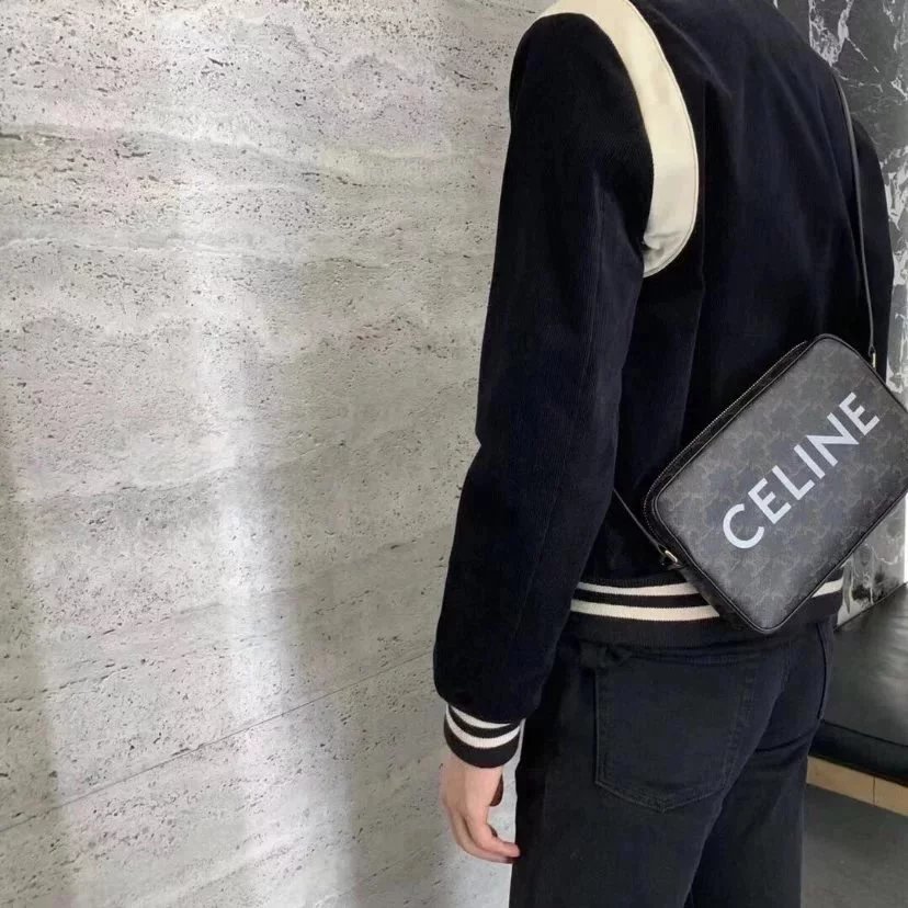 Item ID 8453 Celine- Arc de Triomphe - Classic presbyopic leather - messenger bag -