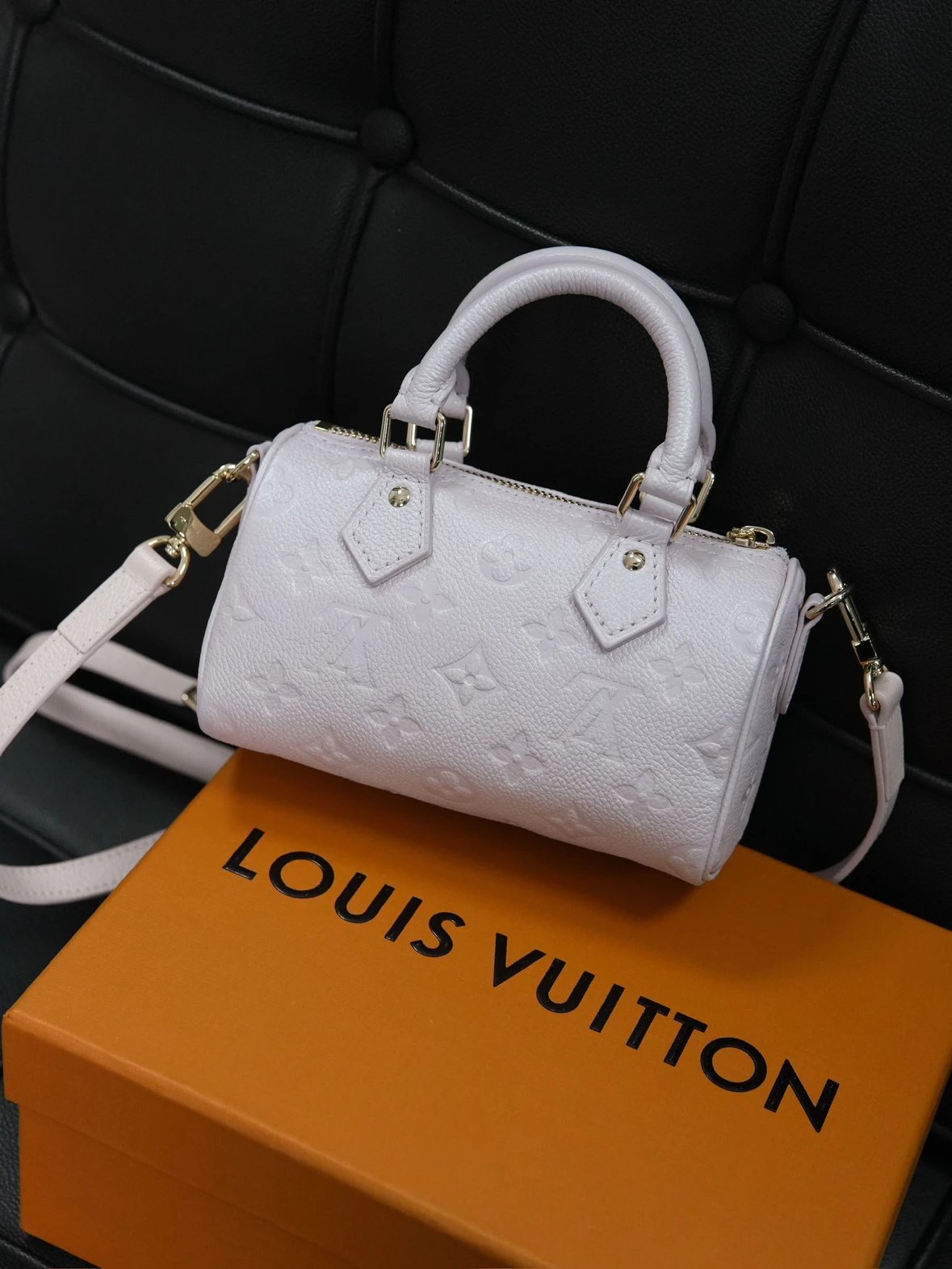 Item ID 8500 NANO-SPEEDY - Brand Old Flower Full Print Cowhide Single Shoulder Hand