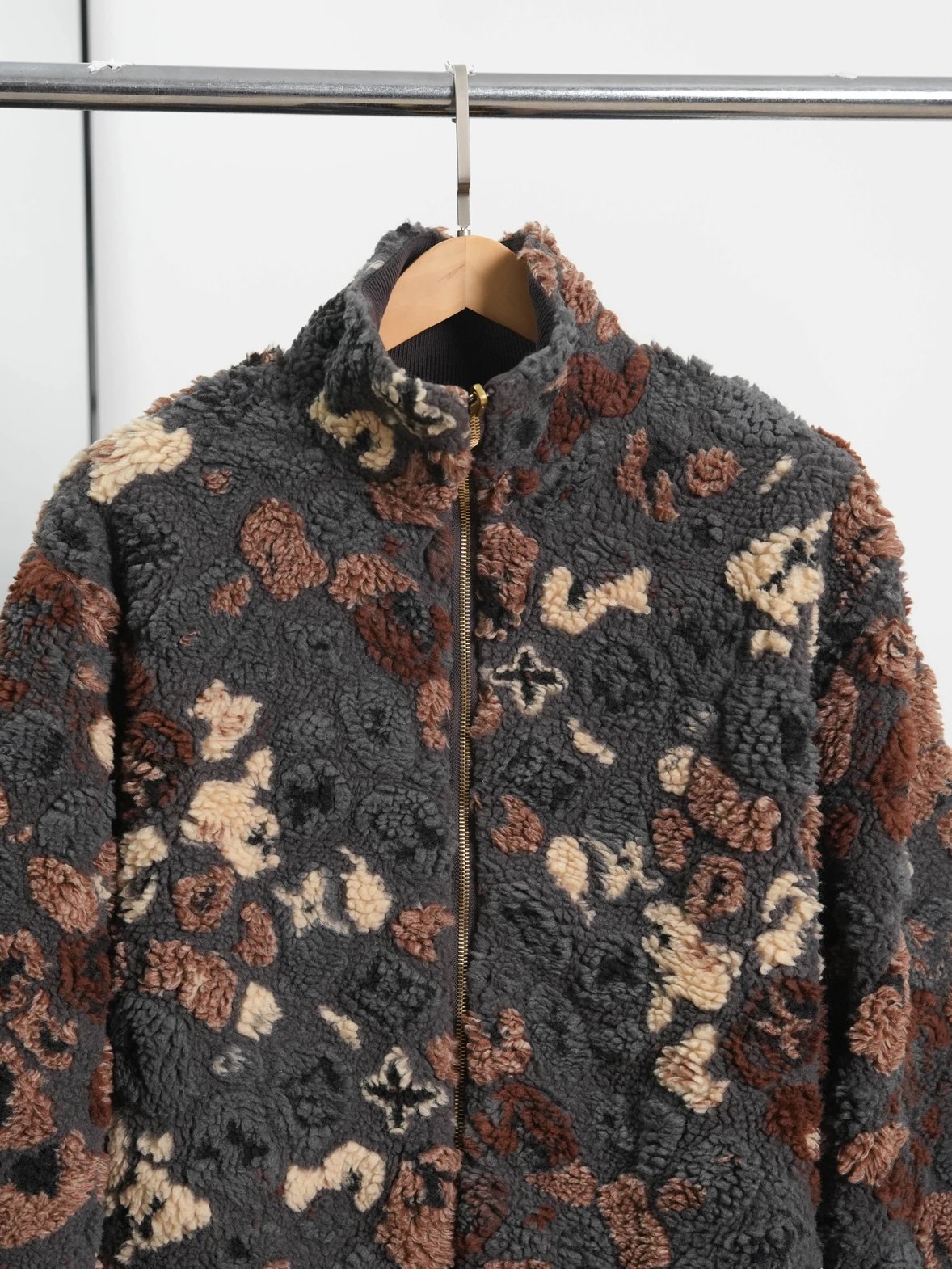 Item ID 8048 NigoFW25 Double sided “ Independently developed steel mold stamping ”