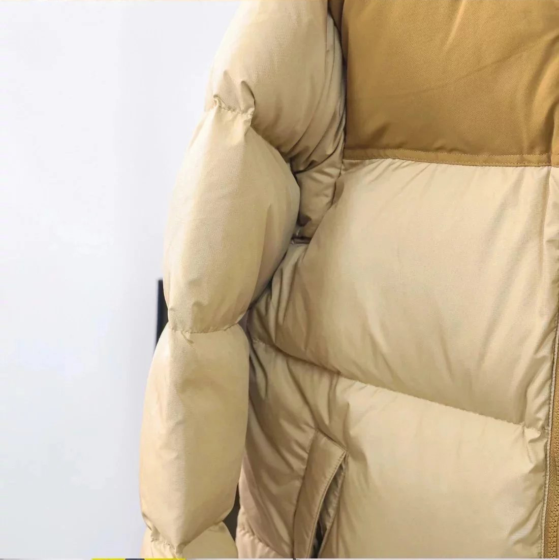 Item ID 8097 90% Down - Correct 85% Goose Down - Poison Home Magic Buckle+Hexagonal