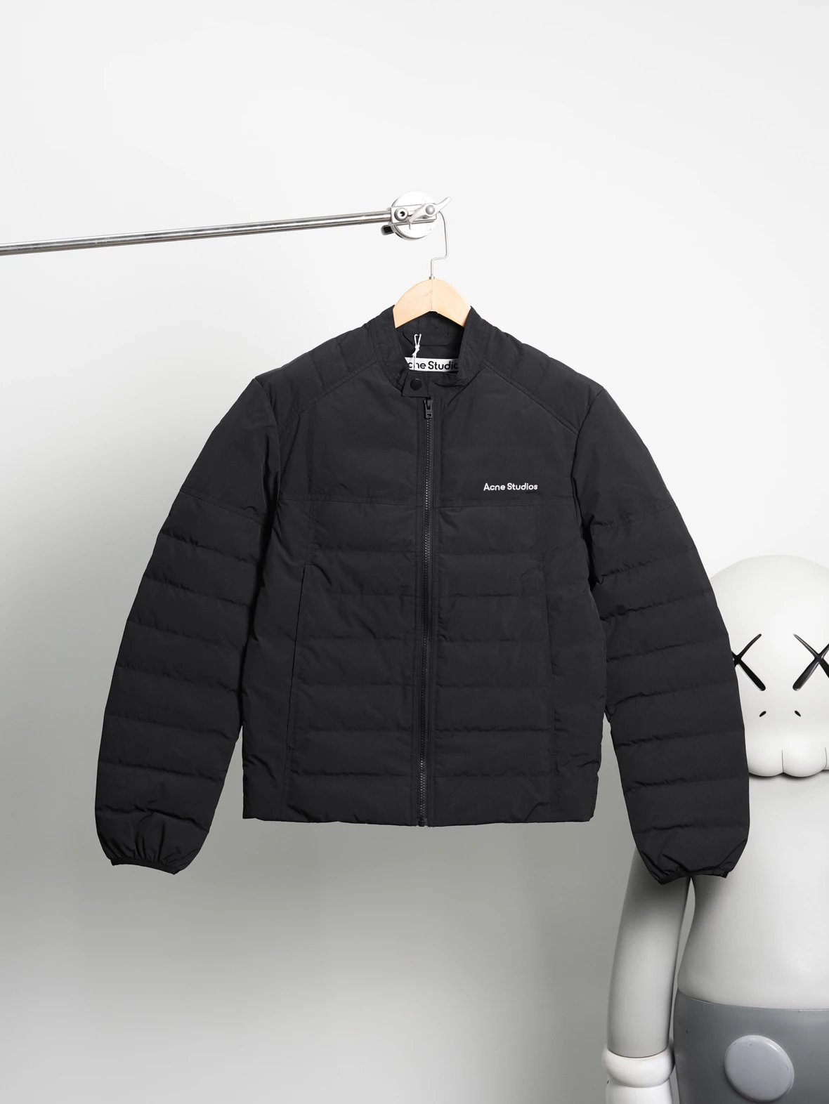 Item ID 8098 Acne SS25 Logo _National Standard 90 White Duck Down_ Solid Color Zipp