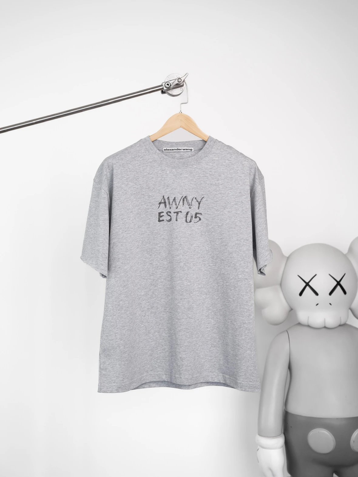 Item ID 8317 king alexander - Unisex loose graffiti logo short sleeves T shirt - Sa