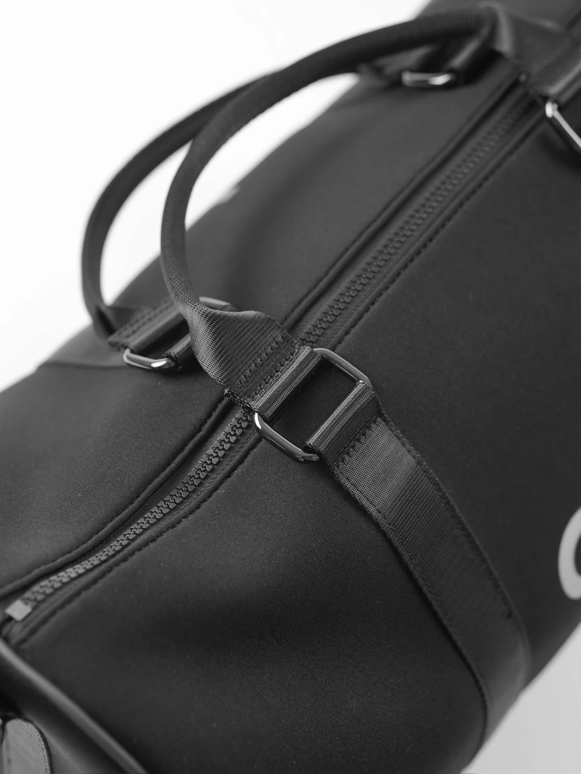 Item ID 8446 Aloyoga large capacity classic chloroprene rubber handbag luggage bag