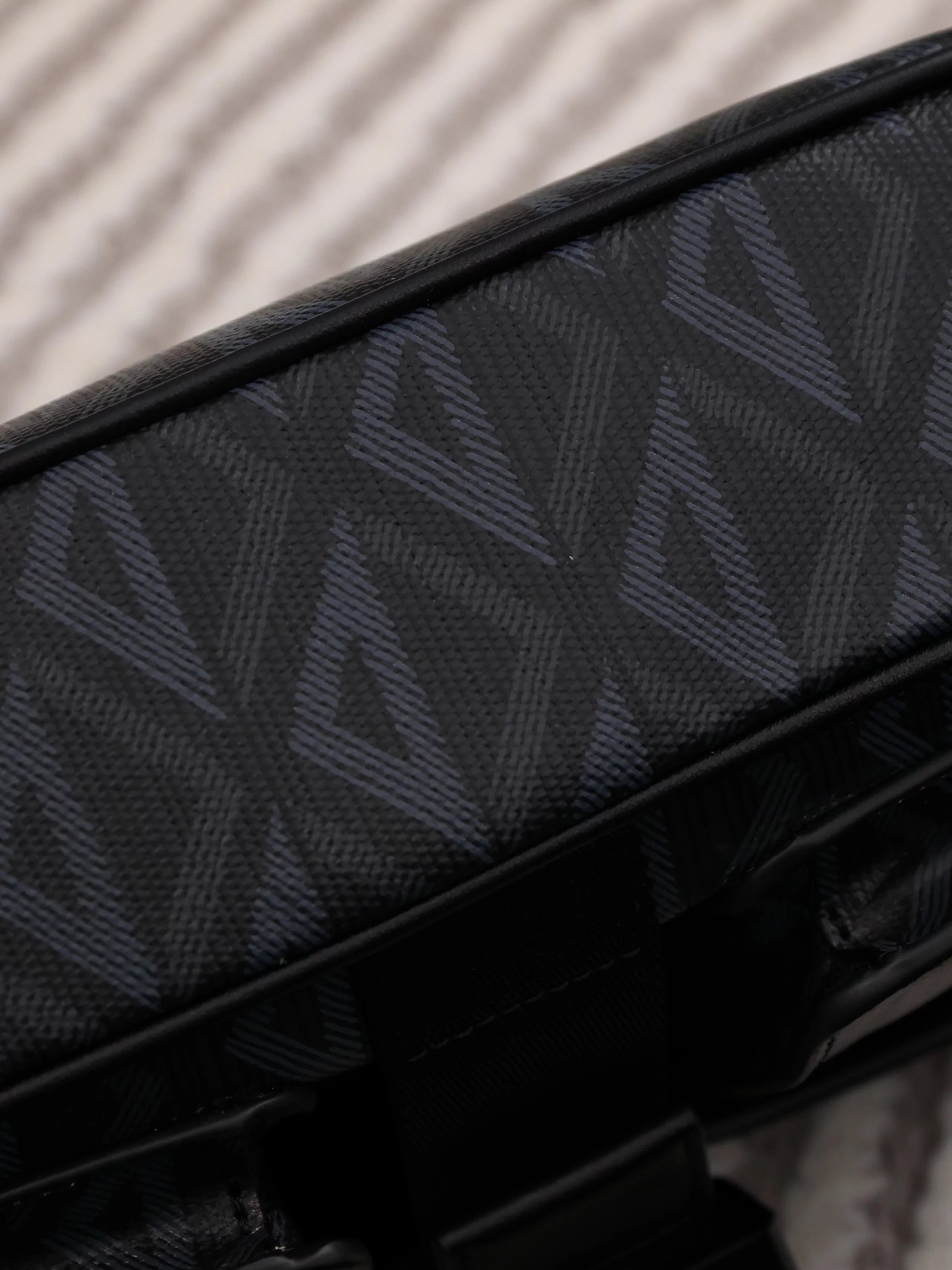 Item ID 8472 DIOR-Dio-2023 New Edition - Diamond CD Navy Blue - Diamond Pattern - C