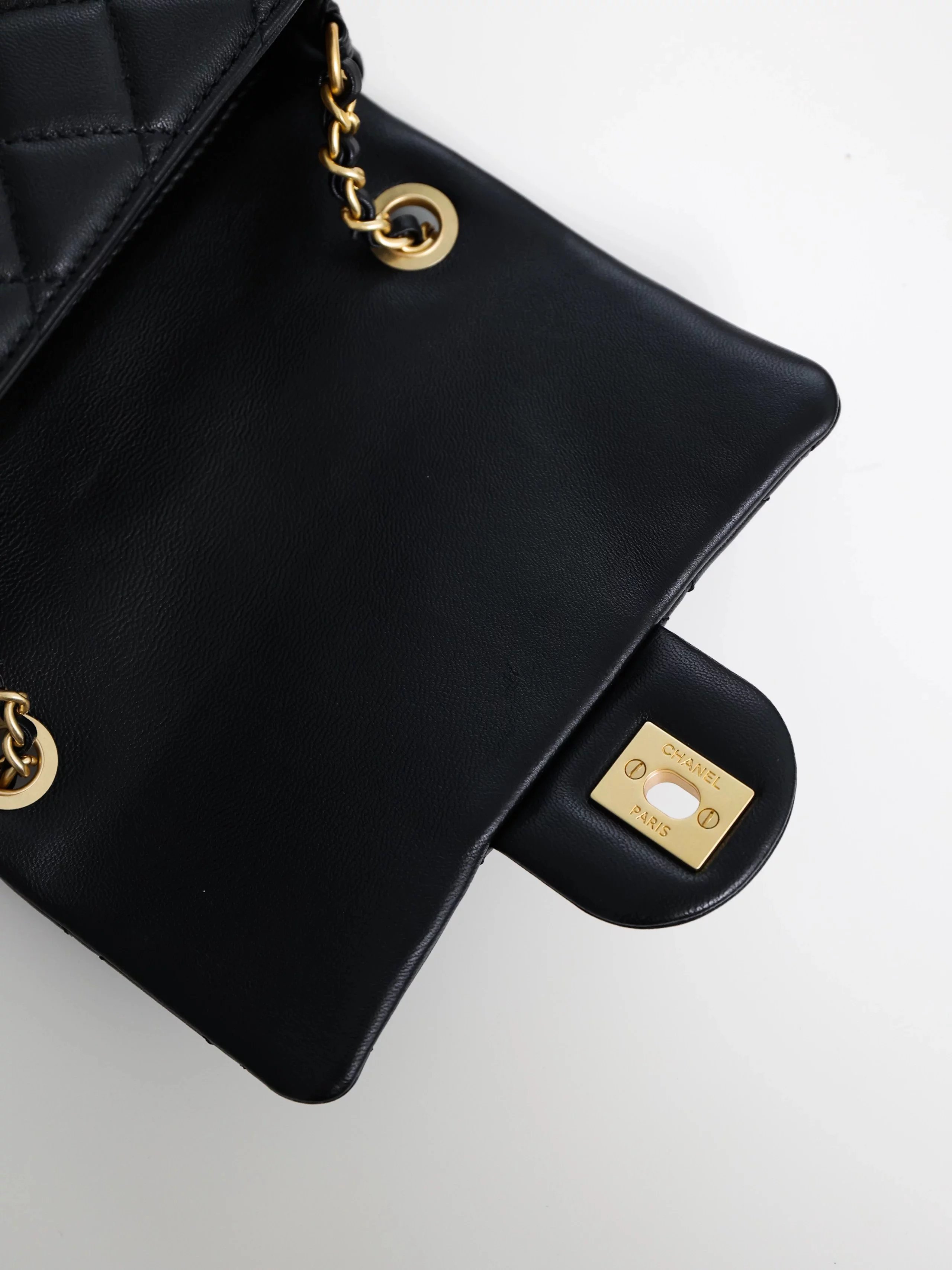Item ID 8460 CHANEL - Classic Chain Bag - Mini Golden Bead Square Fat Flip Bag - Sm