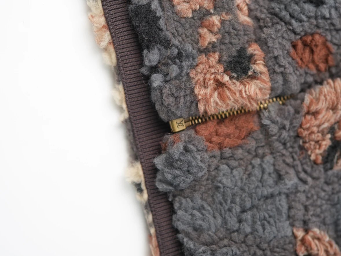 Item ID 8048 NigoFW25 Double sided “ Independently developed steel mold stamping ”