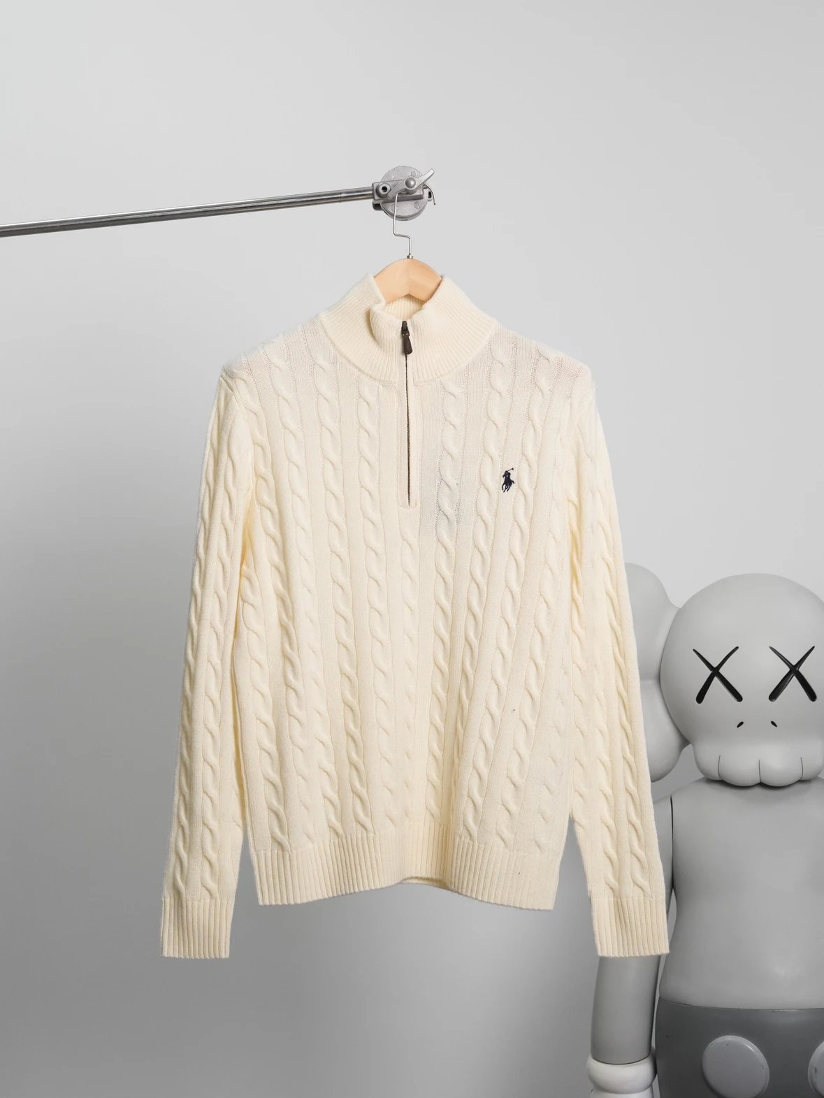 Item ID 8266 Ralph Half Chain Twisted Flower Sweater - Solid Color Half Zipper Stan
