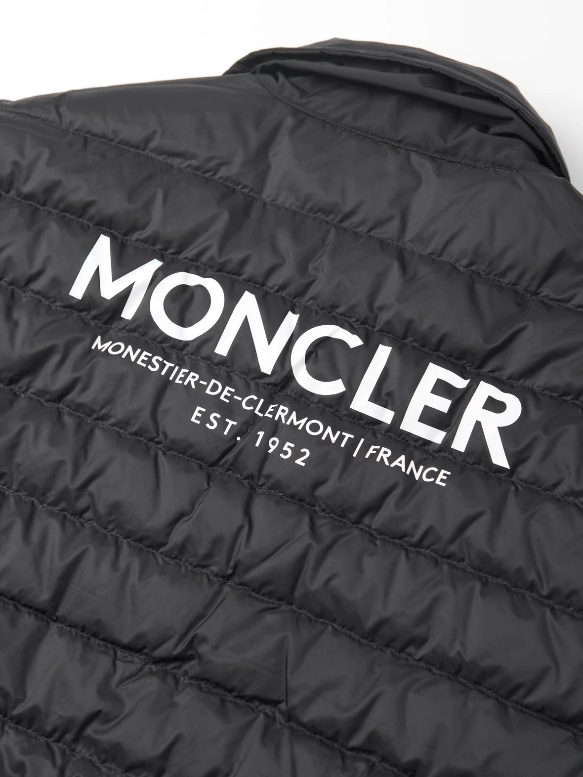 Item ID 8096 -SS25-Cidone series -“90 white goose down ” Goose down zipped lapel po