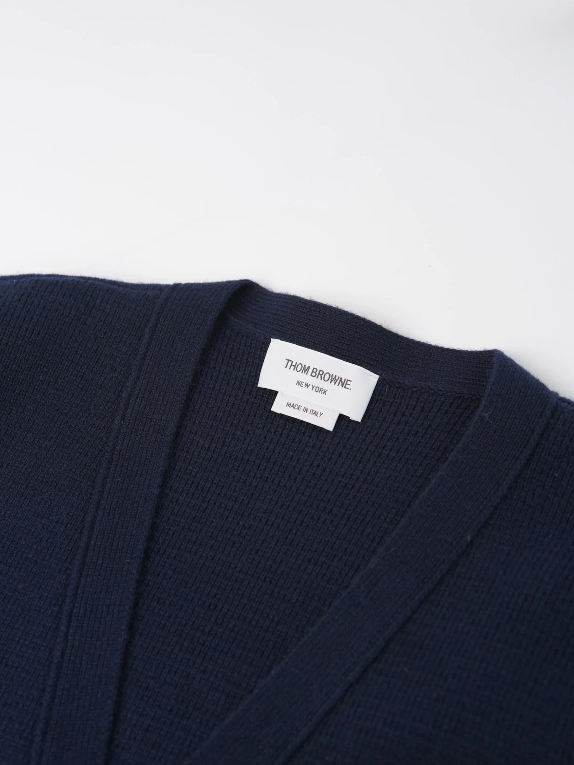 Item ID 8005 striped long sleeves single breasted V collared sweater