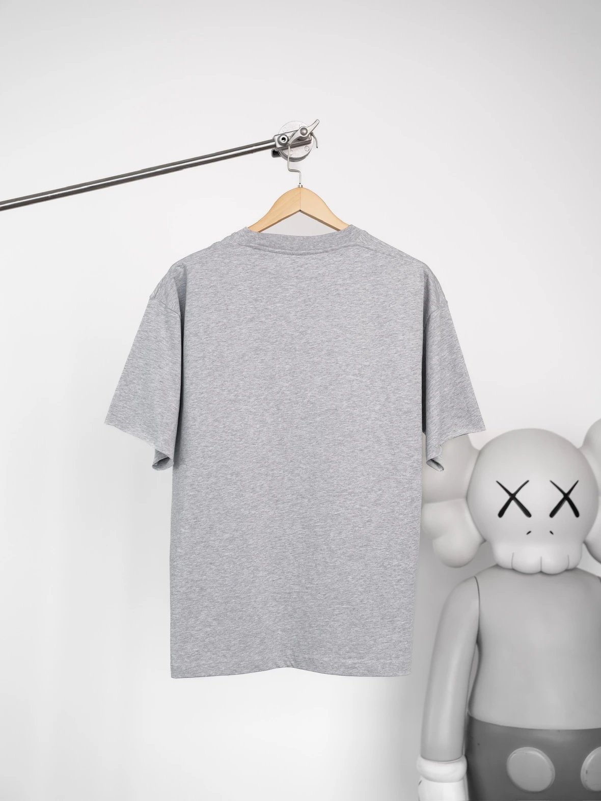 Item ID 8317 king alexander - Unisex loose graffiti logo short sleeves T shirt - Sa