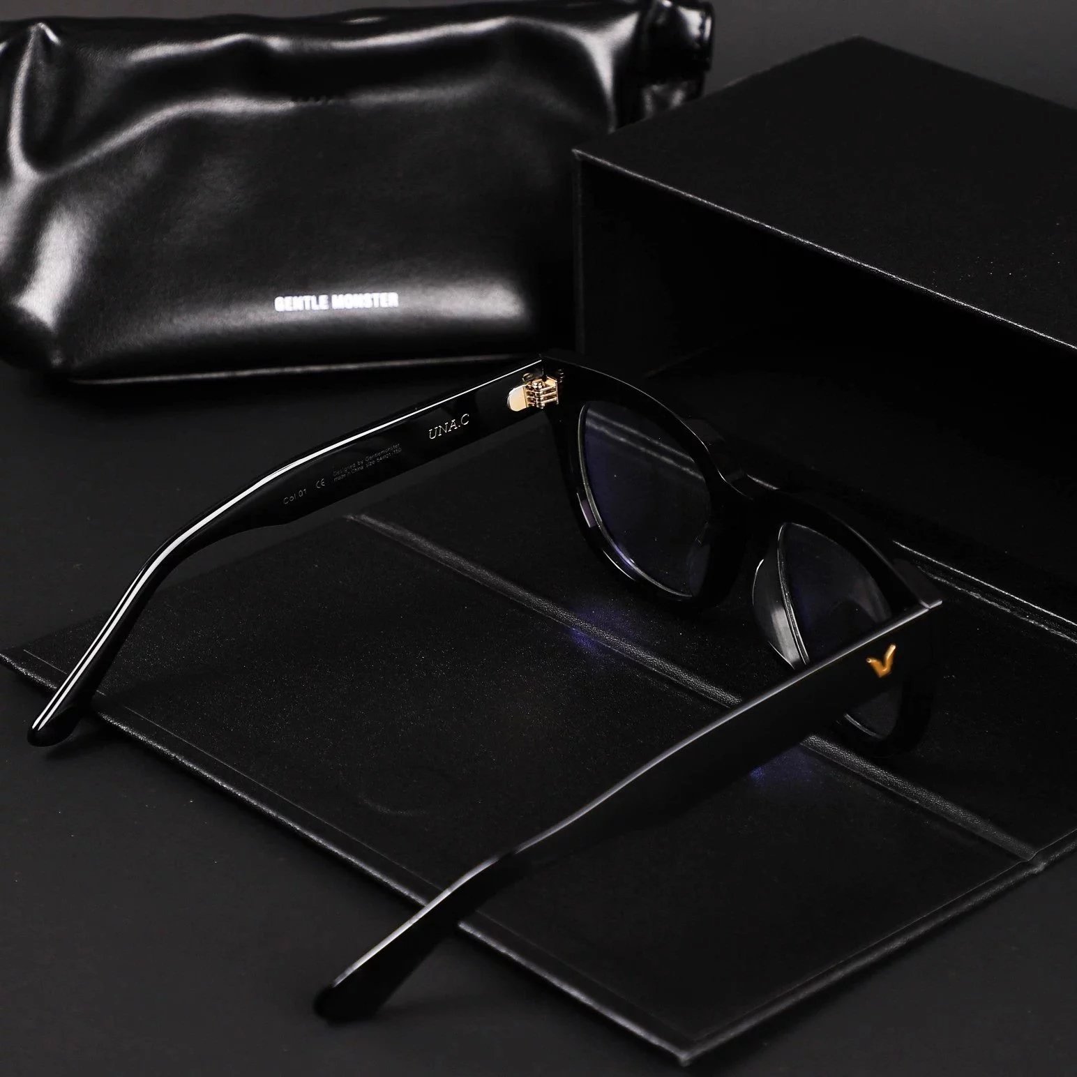 Item ID 8414 Two options - _Gentleman Monster_ - UNA.C-UNA.CN sheet Zeiss flat lens