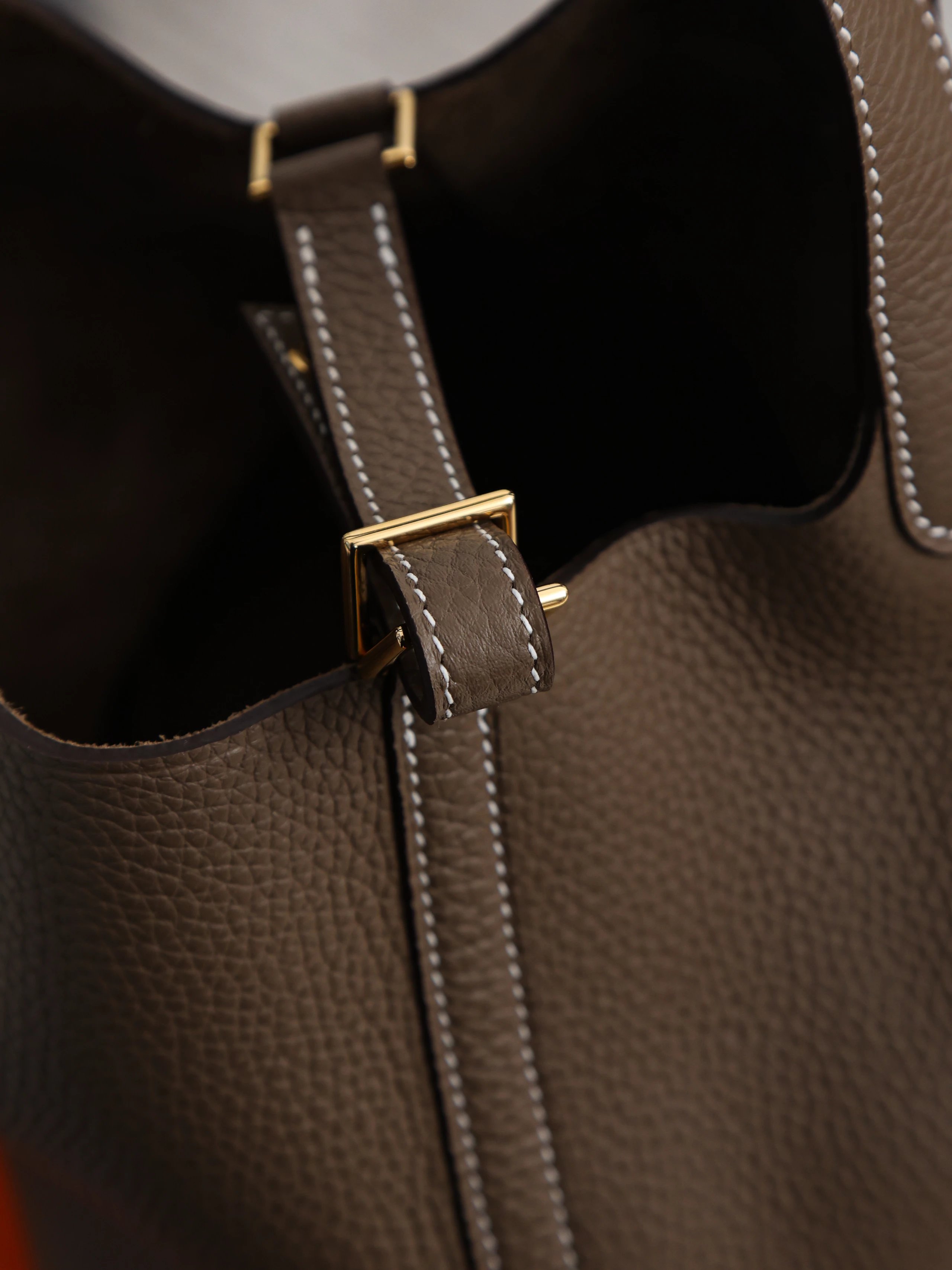 Item ID 8487 HERME3-Majia-Picoting-Lock-18- Gold Buckle - Calf Leather - Vegetable