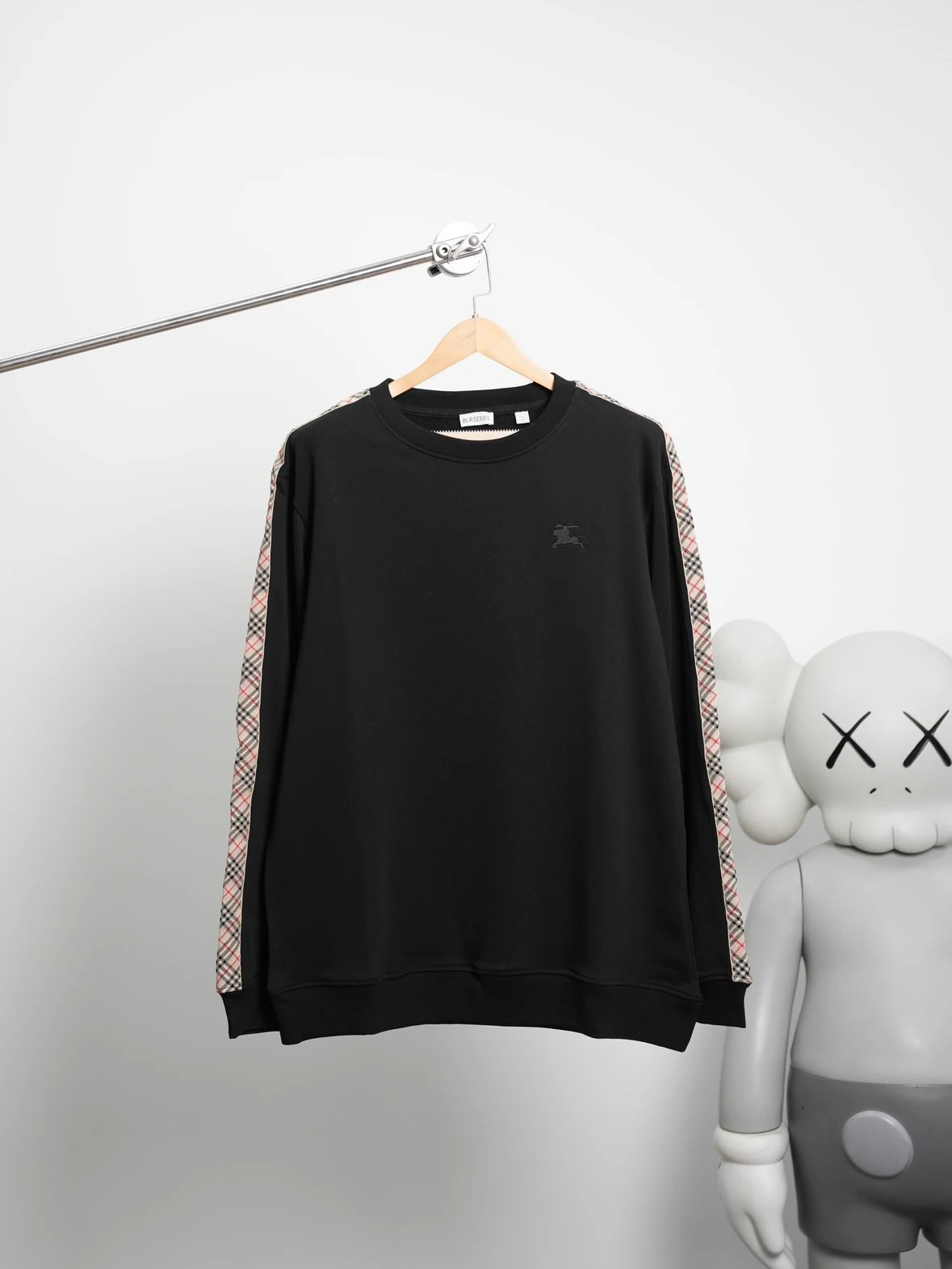 Item ID 8075 BBR-FW25- Ribbed trim -“ Exclusive high-end webbing ” round neck sweat