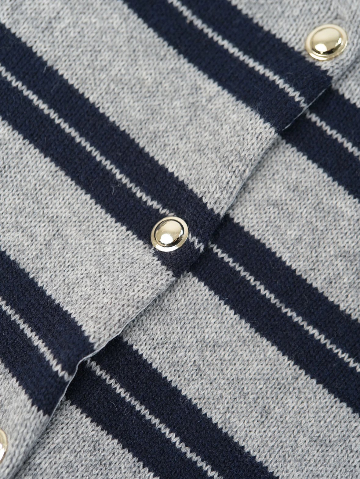 Item ID 8004 M1UM1U Miu Miu double-layer knitted logo patch cardigan with _precise