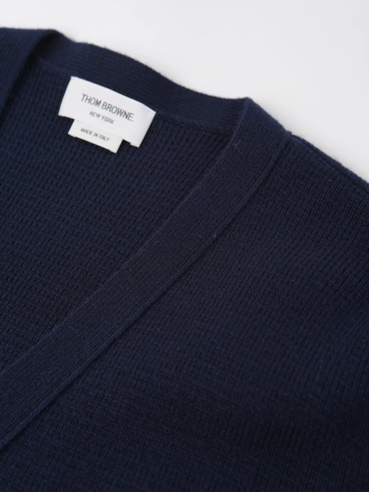 Item ID 8005 striped long sleeves single breasted V collared sweater