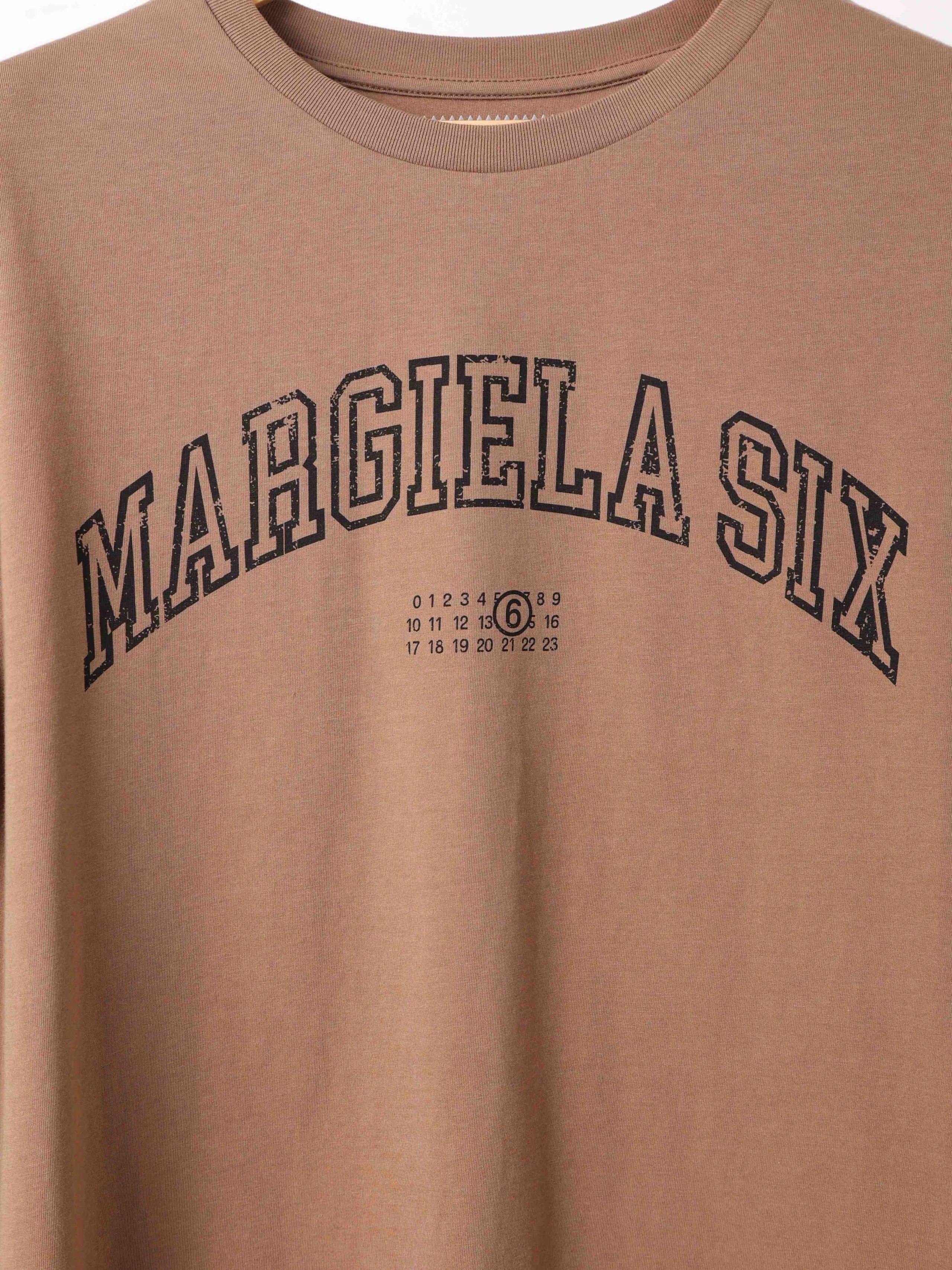 Item ID 8325 Magira SS25-6 printed straight tube round neck short sleeved shirt _fi