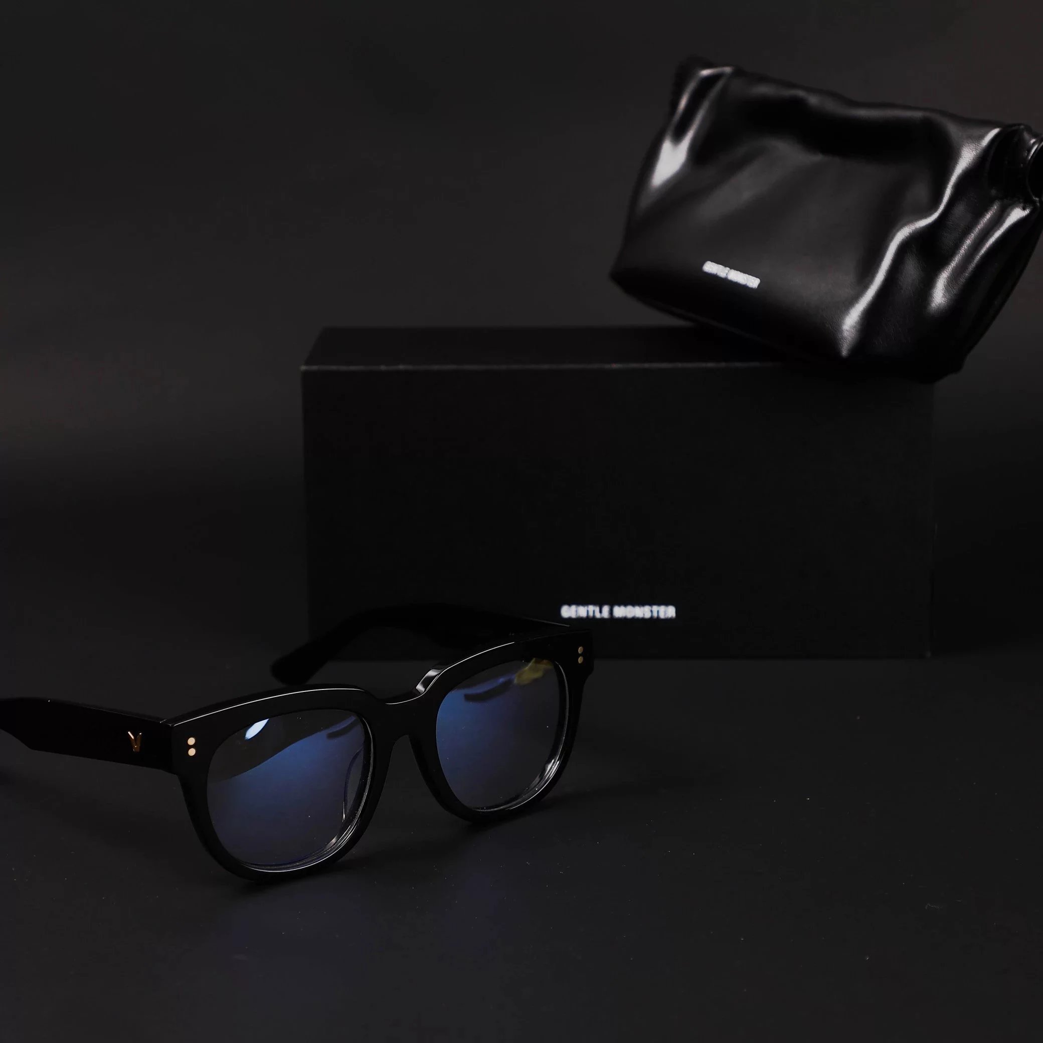 Item ID 8414 Two options - _Gentleman Monster_ - UNA.C-UNA.CN sheet Zeiss flat lens