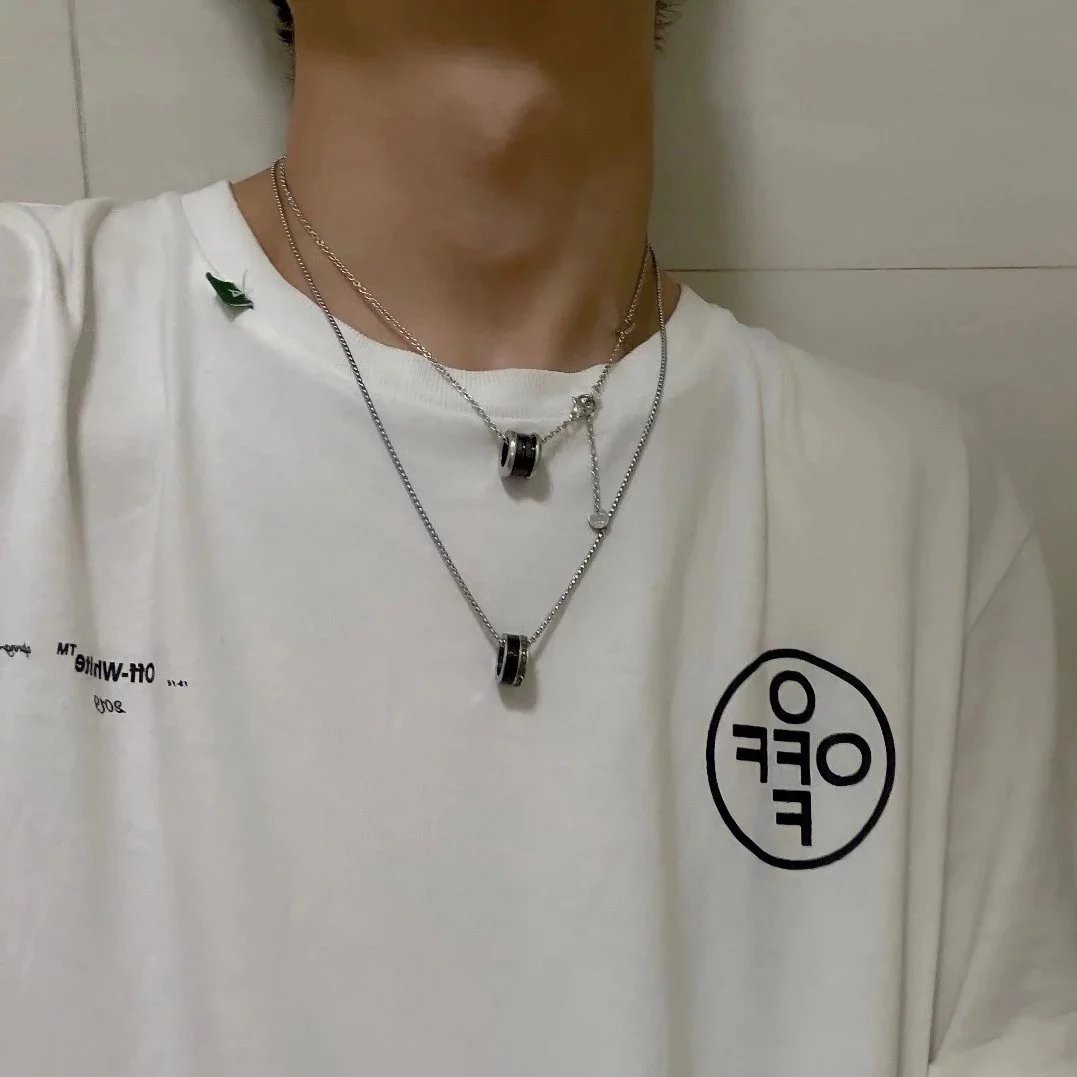 Item ID 8372 Baoge -BGR- Takaraya - Charity Little Red Man Black Ceramic Pendant S9