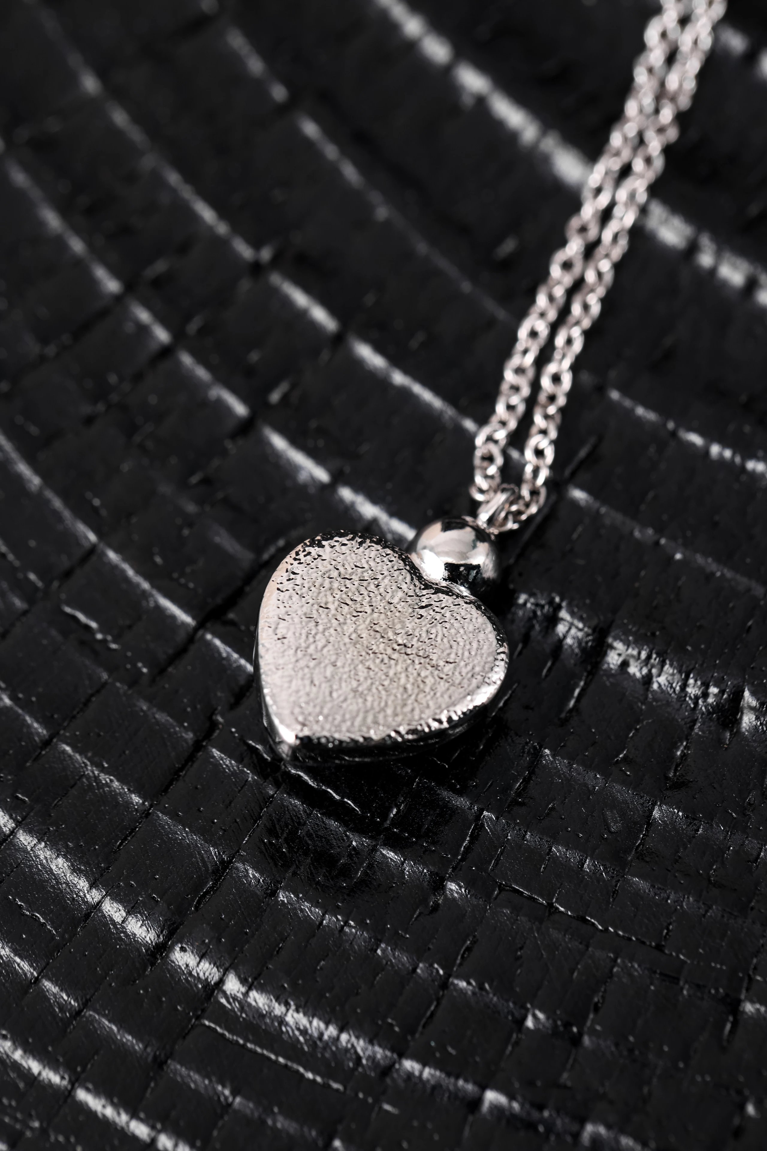 Item ID 8373 CHANE1- Xiaoxiang -2025ss-25P Love series necklace - Metal crystal mat