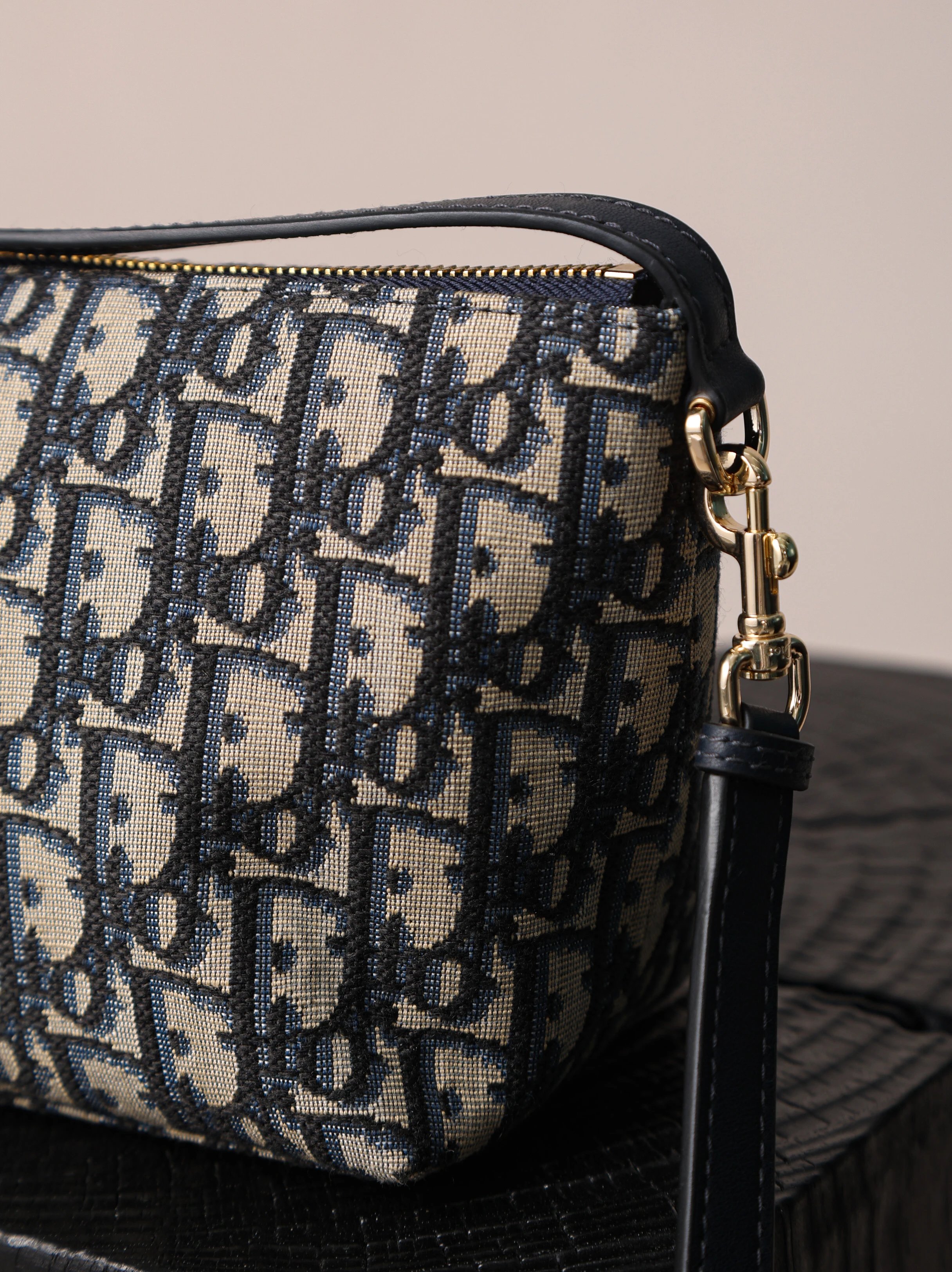 Item ID 8465 D10r-D Home -2024Ss-Oblique Vintage Collection - travel mod - lunch bo