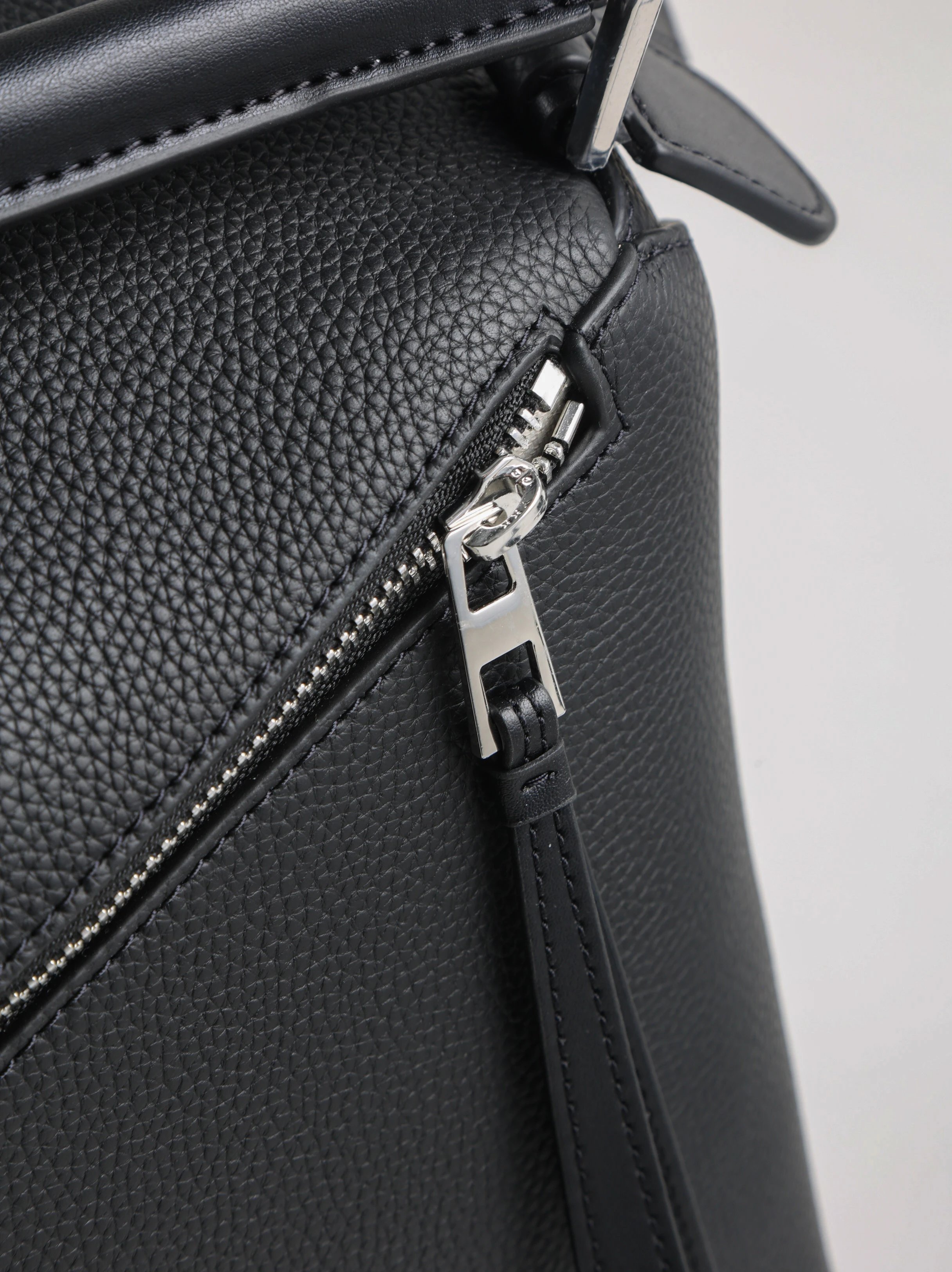 Item ID 8494 L0EWE Roewe Classic Buzz Anagram Leather Embossed Crossbody Bag Detach