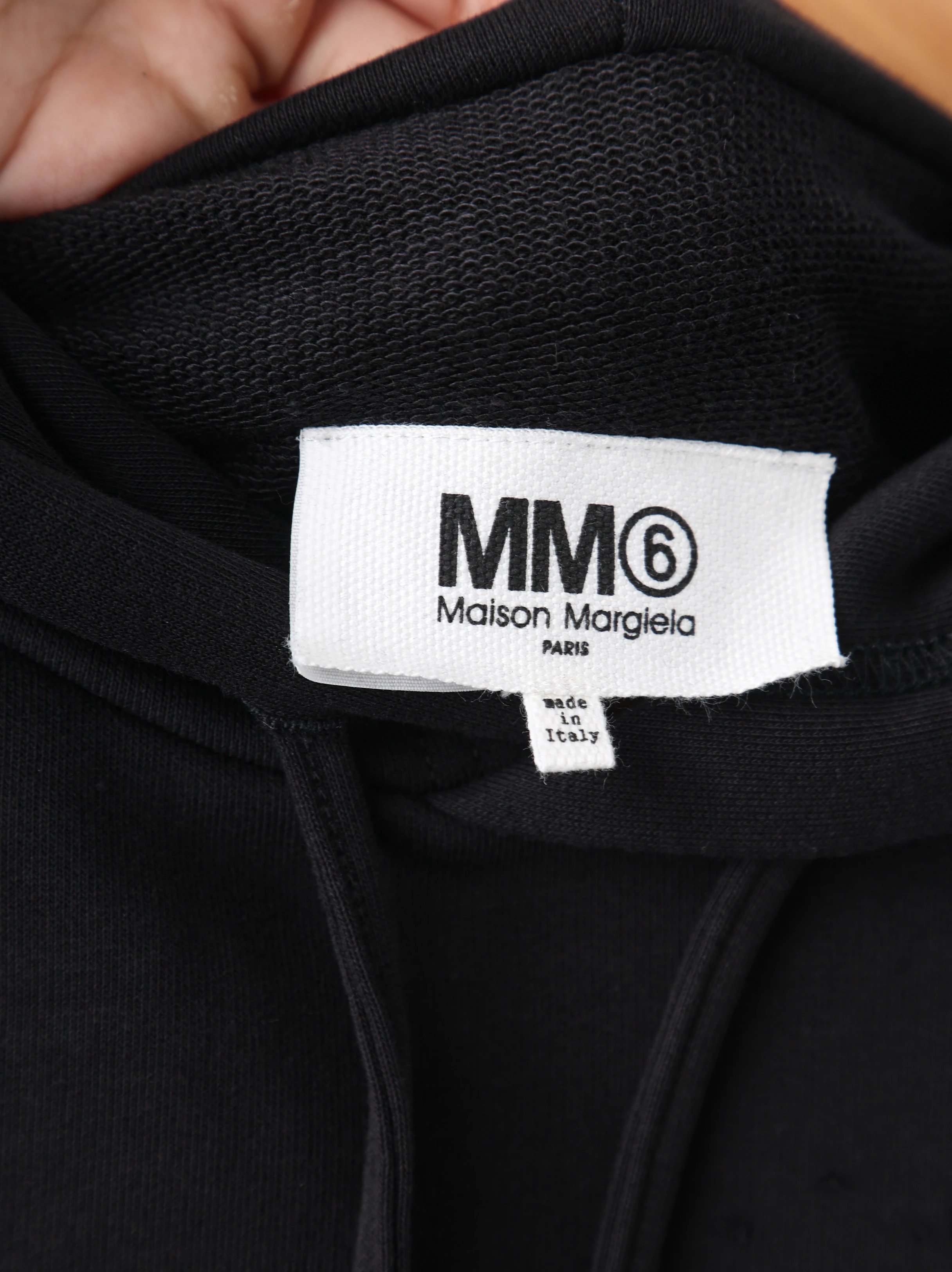 Item ID 8149 Mais0n-Marg1ela- Majira -2023ss-MM6 calendar print sweatshirt - Correc