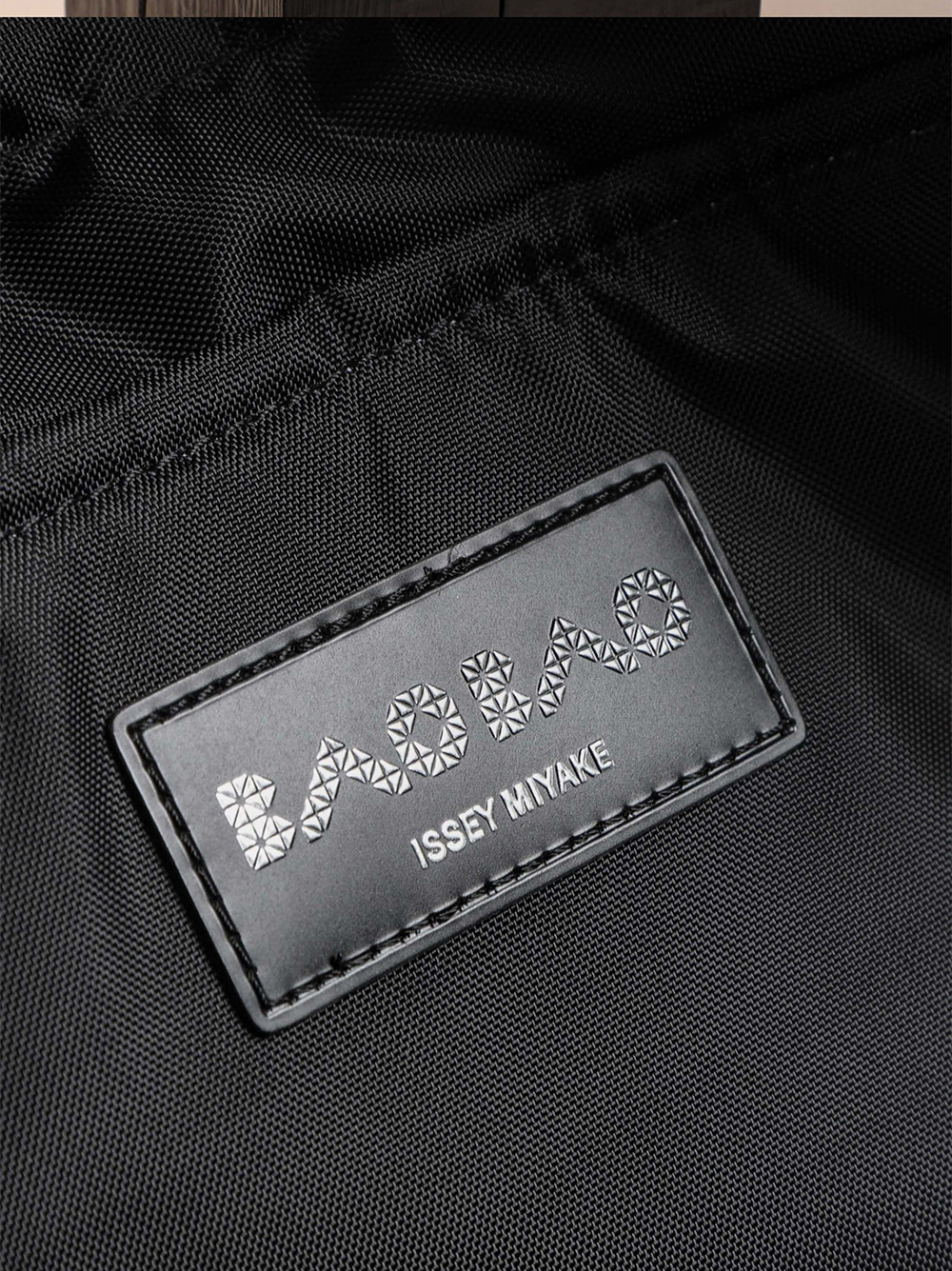 Item ID 8489 Issey Miyaki - Miyake Lifetime -2021 FW Kuro - Miyake Lingge Bag - Tor