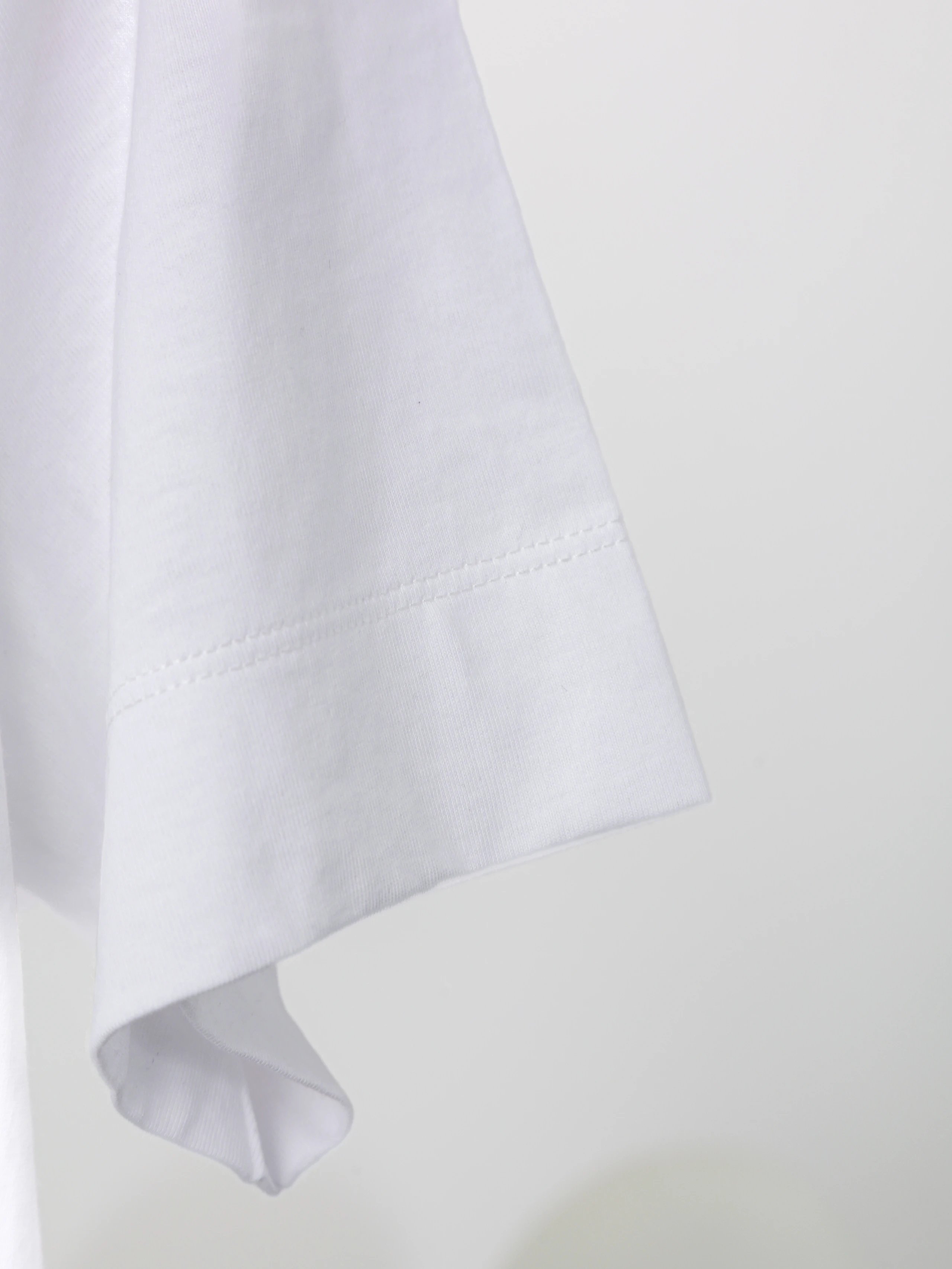 Item ID 8332 Zegn@- Jenia-2023S - Basic Satin Lightweight Short Sleeve -70s Lyocell