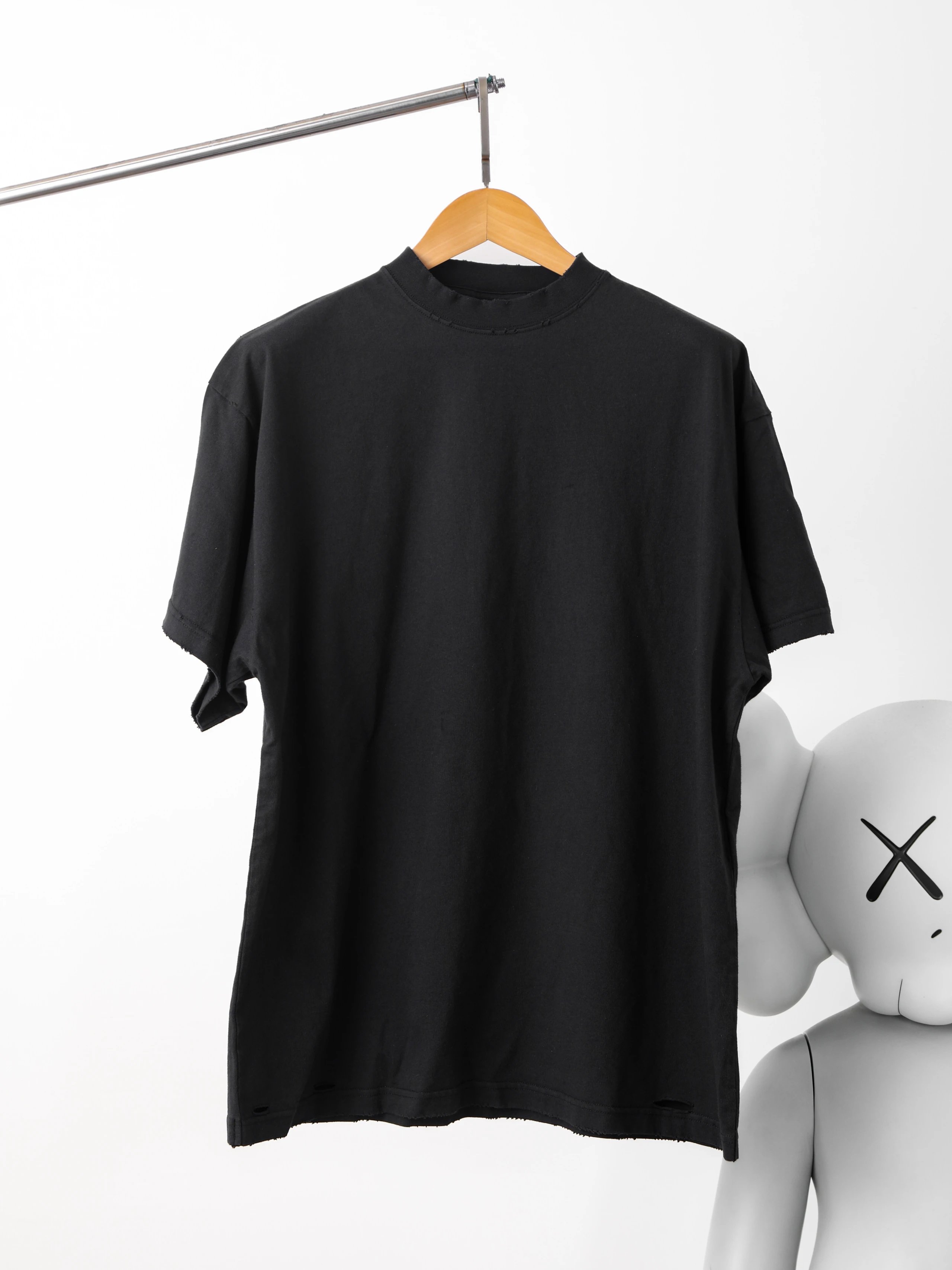 Item ID 8282 Balenc1aga- Paris -2025ss- Embossed Ink Mountain Oil Painting Letters