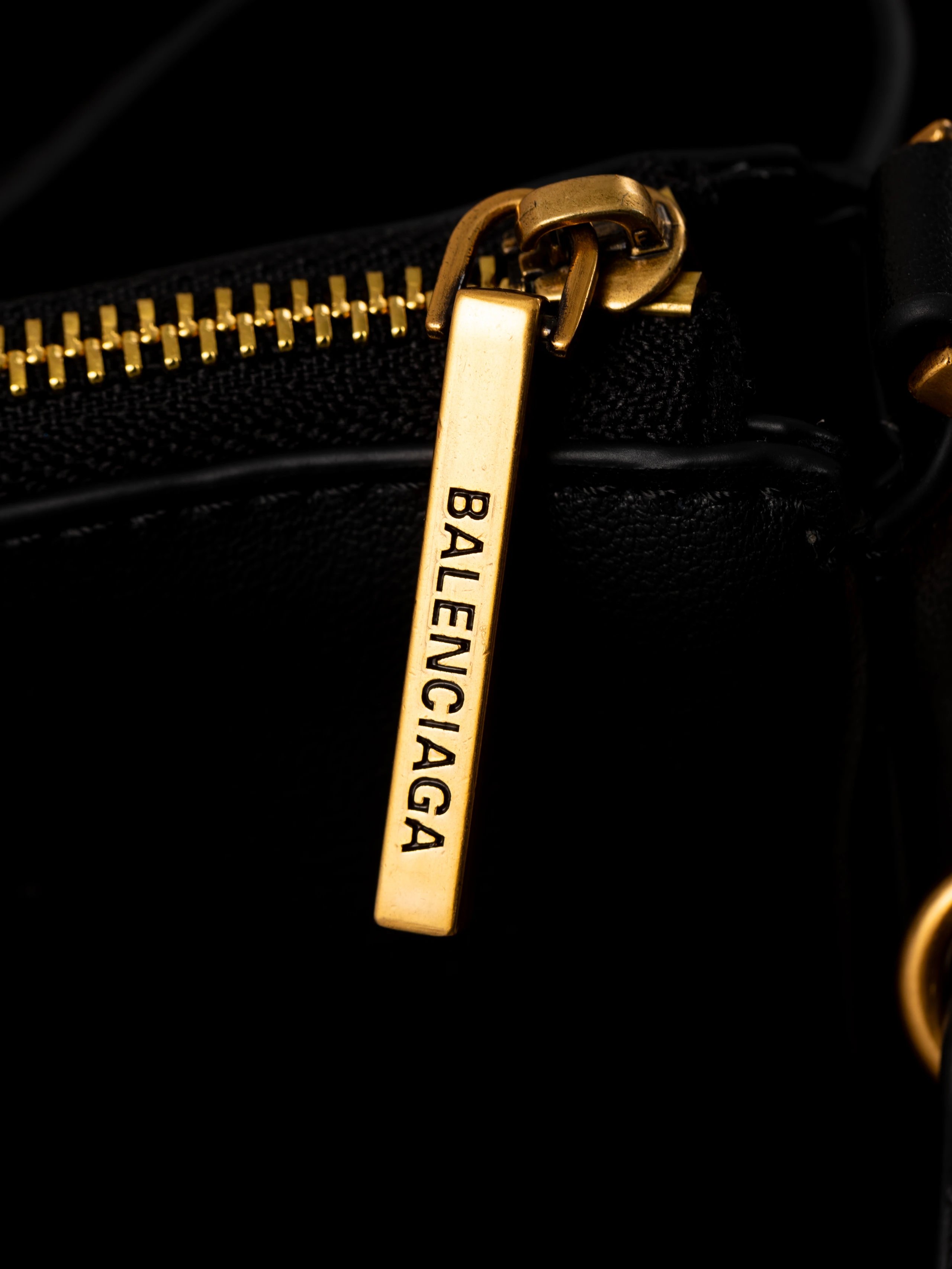 Item ID 8451 Balenc1aga Paris-2024s Redeo Series - Small Mahjong Bag - Imported Hea