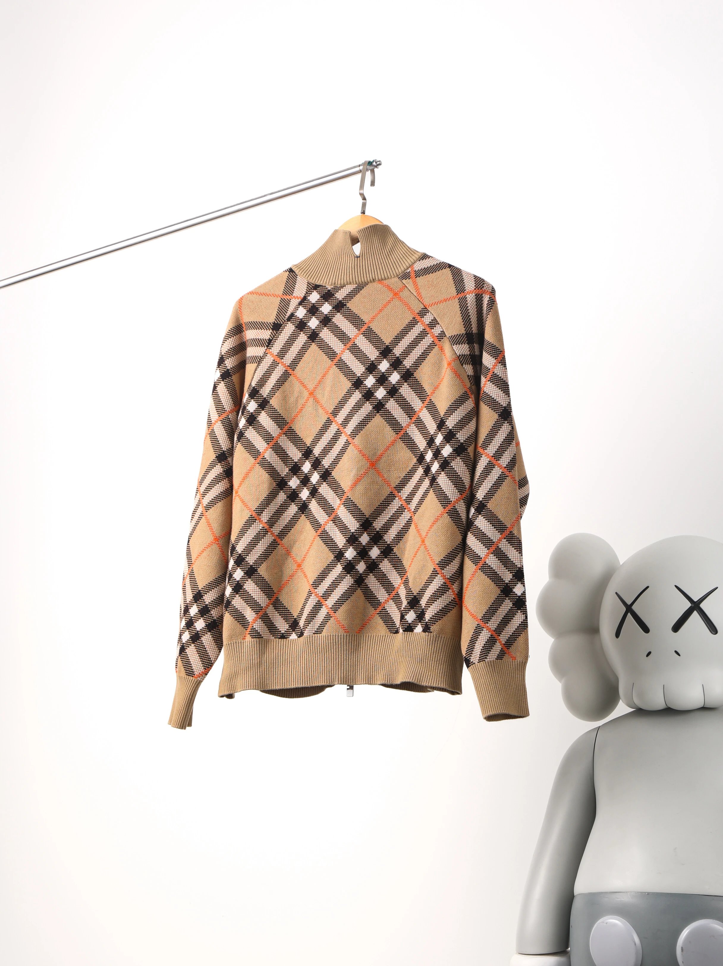 Item ID 8022 Burberr-BBR-2024ss- Classic cross diagonal pattern series - wool coat