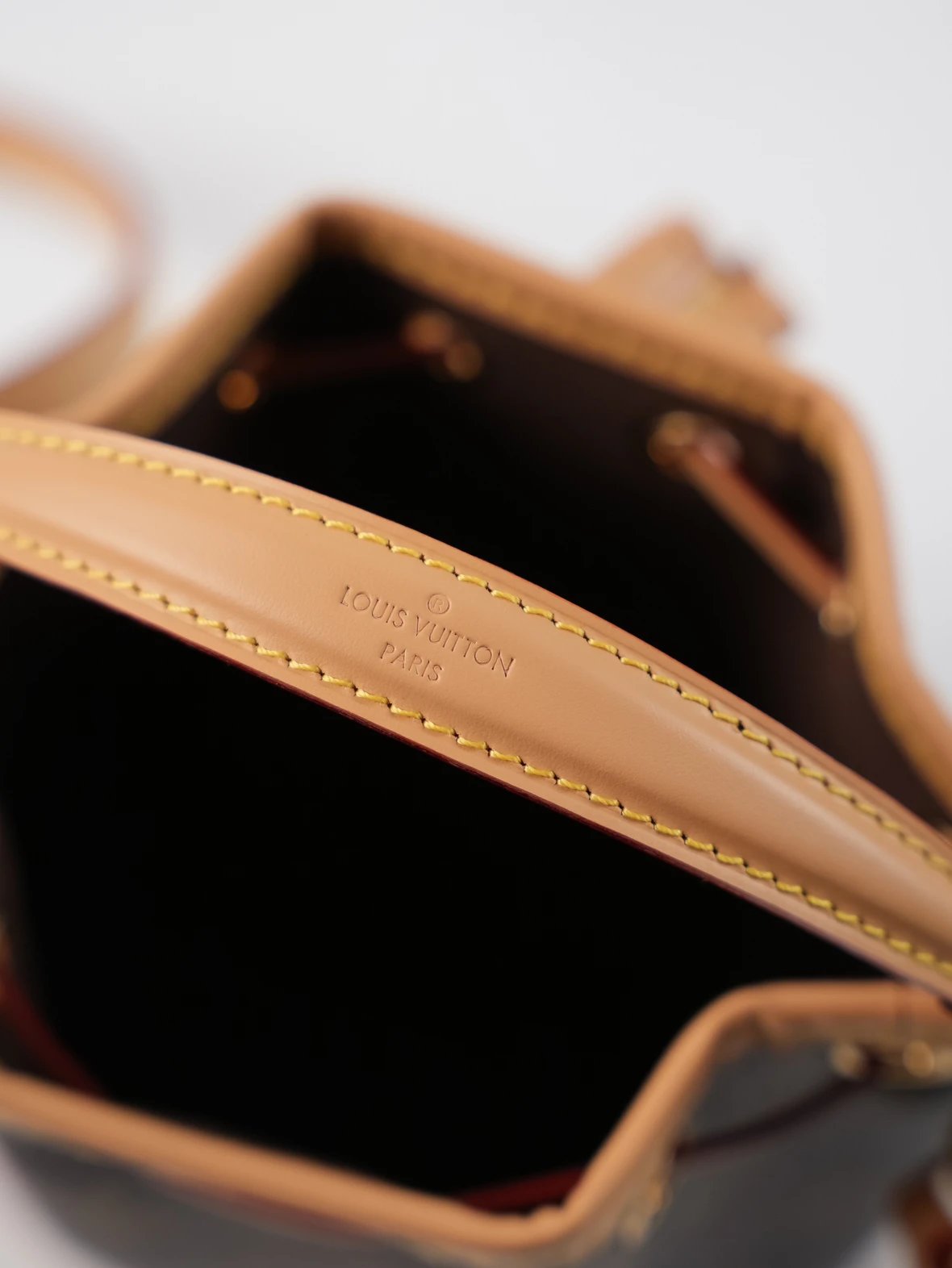 Item ID 8514 Year end finale _detachable and adjustable shoulder strap drawstring c