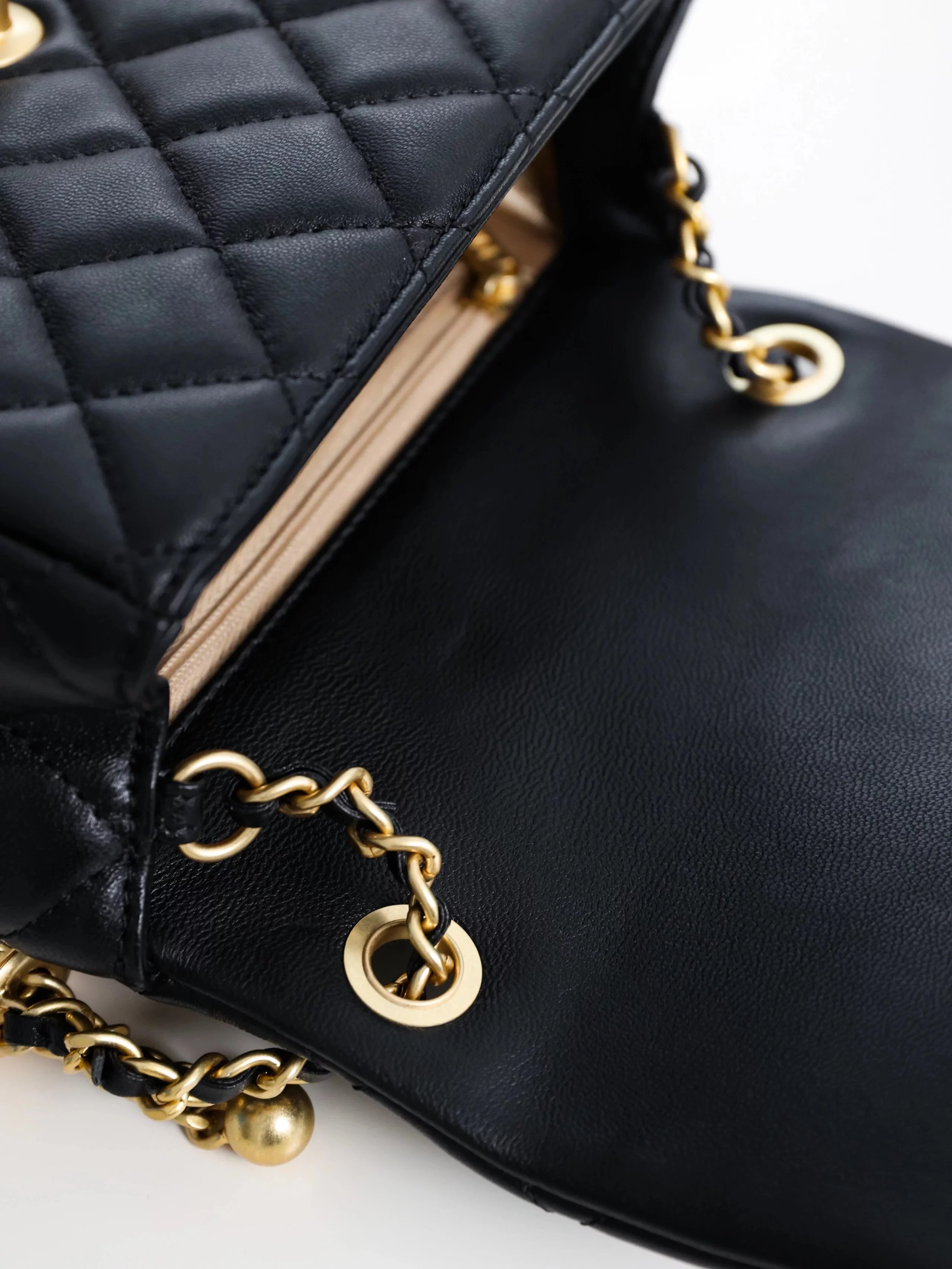 Item ID 8460 CHANEL - Classic Chain Bag - Mini Golden Bead Square Fat Flip Bag - Sm