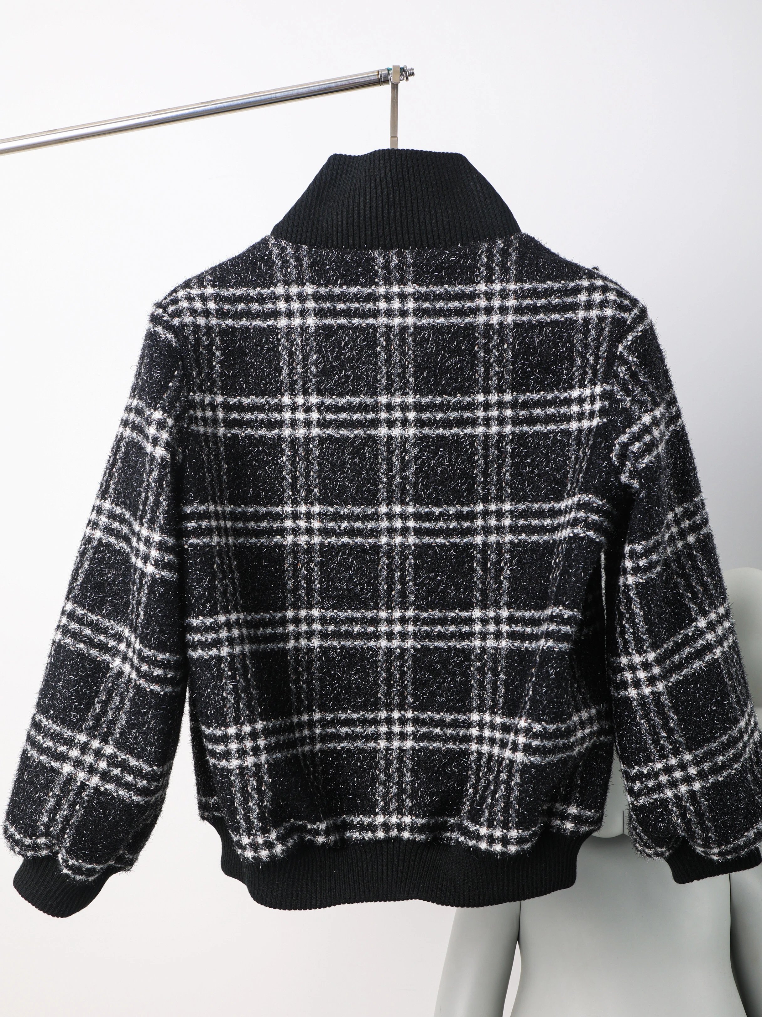 Item ID 8026 CHANE1- Chanel 22k Tweed Black and White Checkered Floral Coat - Black