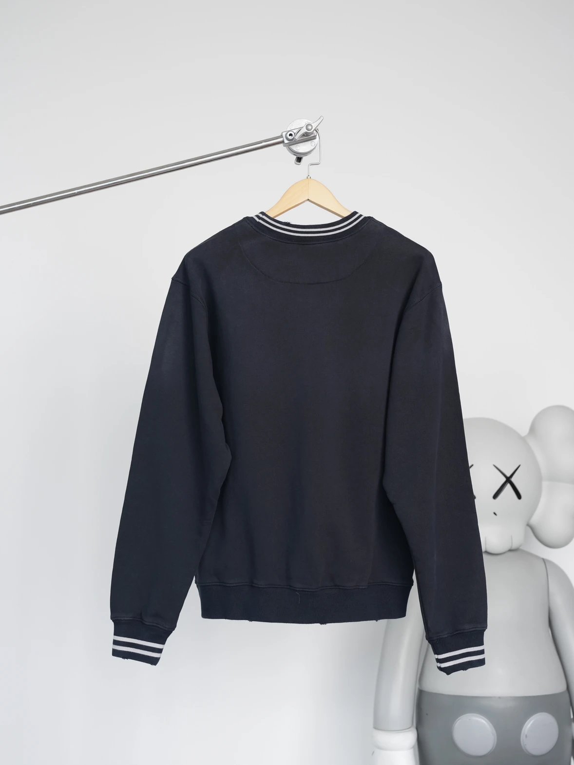 Item ID 8088 PRD-SS24Logo-“ Heavy industrial washing ”“ Purely hand-sanded ” Printe