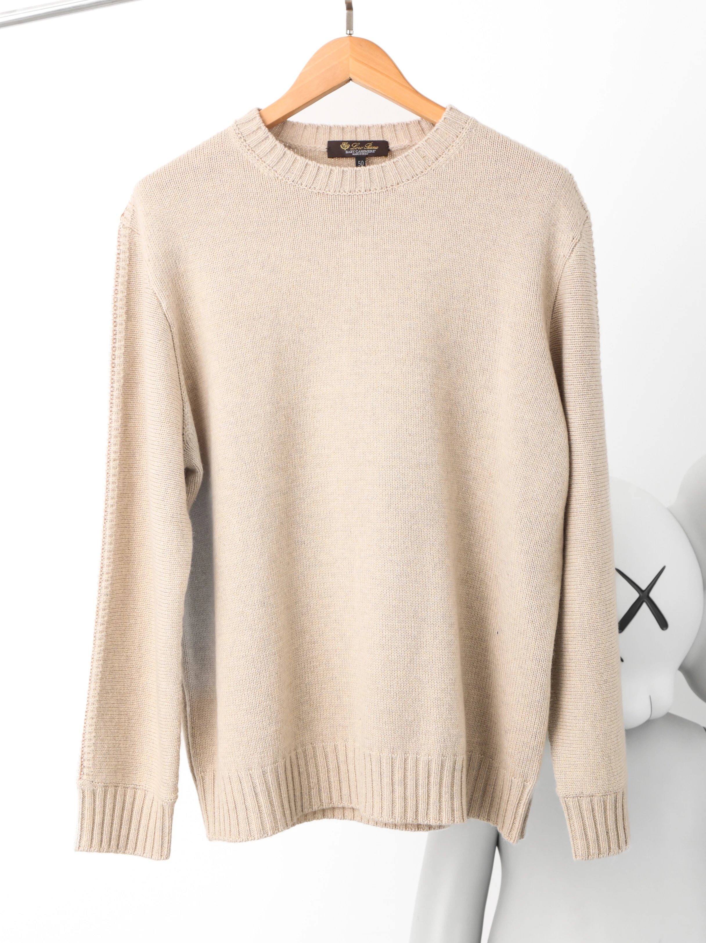 Item ID 8261 Loro-Pi@na-LP-2024ss- cashmere sweater - Warm cashmere sweater with si