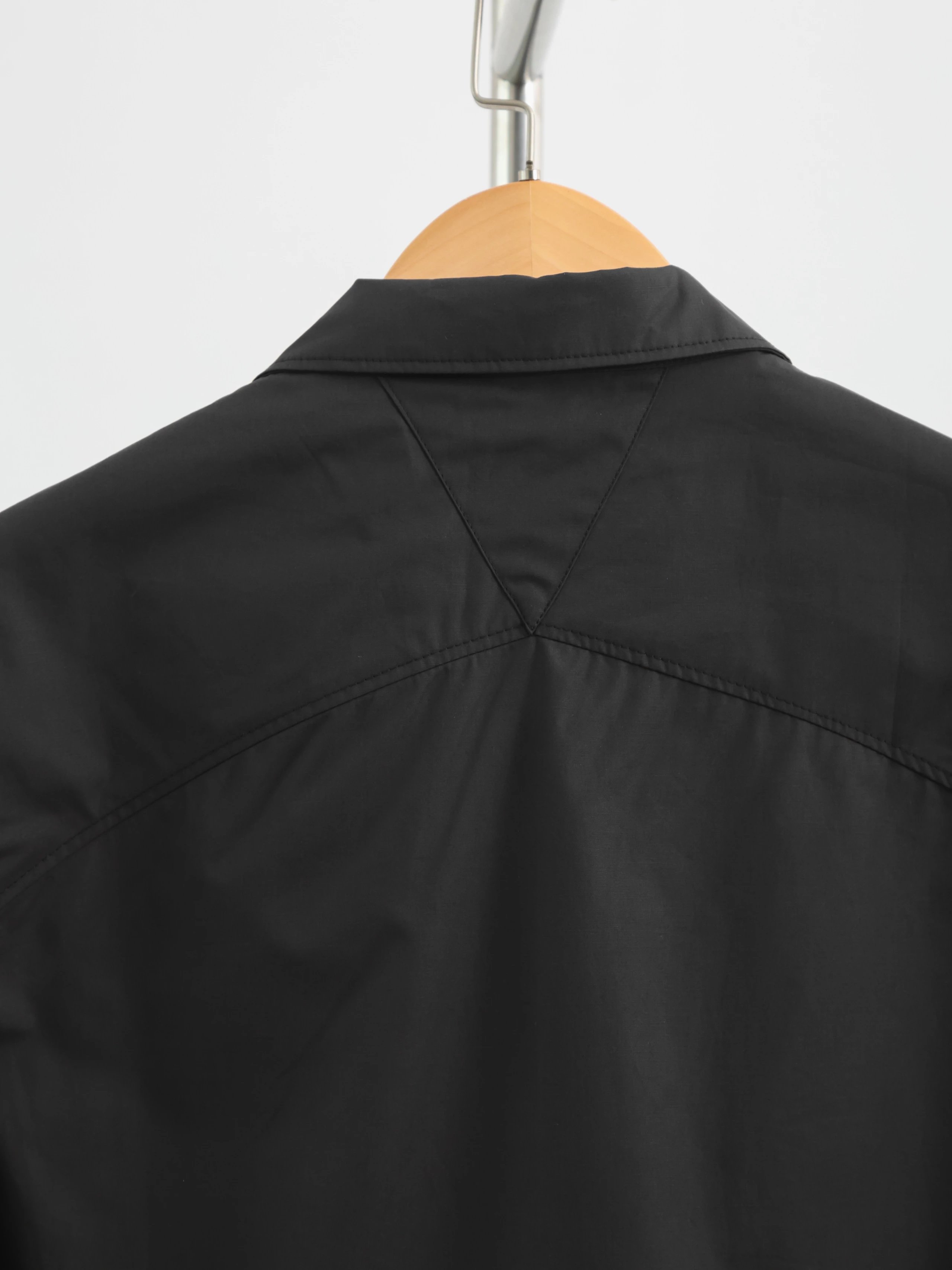 Item ID 8215 Botteg@-Veneta-BV-2022ss- Wool blend - workwear short sleeved shirt -