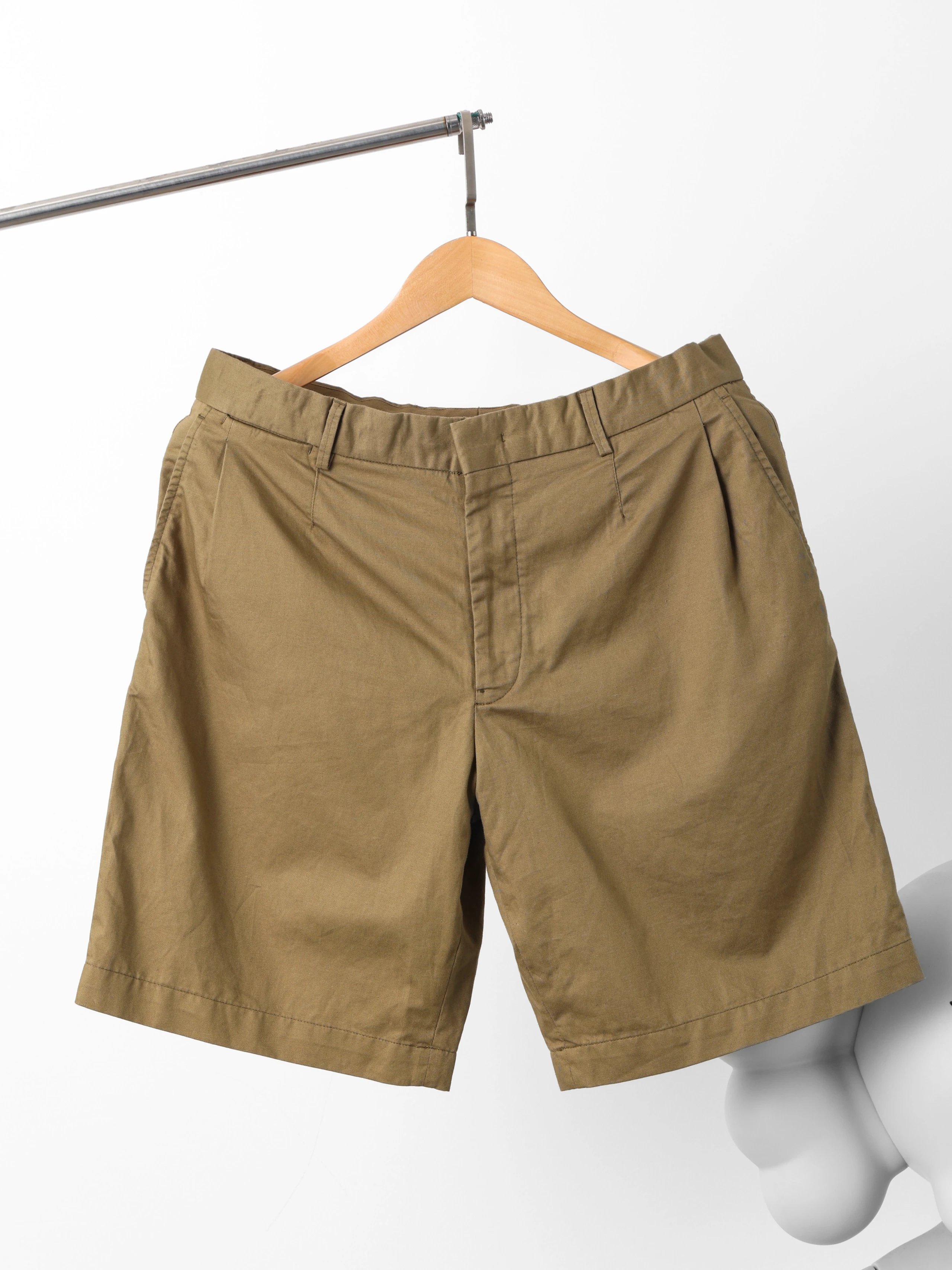 Item ID 8245 Zegna Zegna 2022ss - Medium waist fine spun linen shorts - Old money s