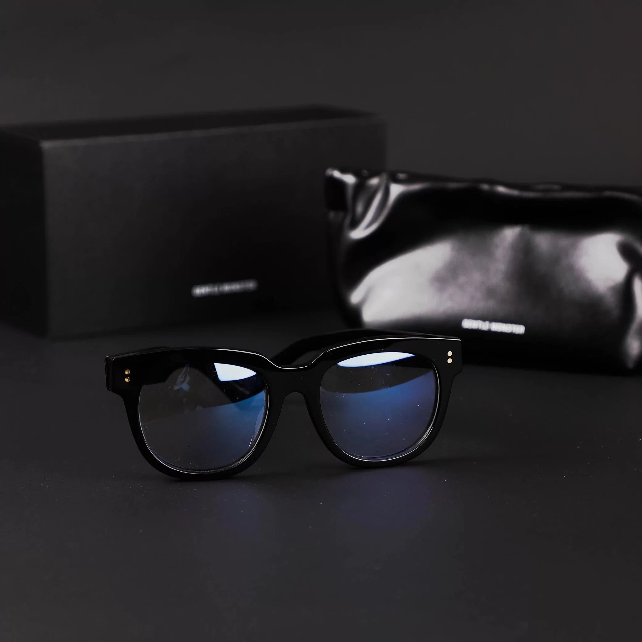 Item ID 8414 Two options - _Gentleman Monster_ - UNA.C-UNA.CN sheet Zeiss flat lens