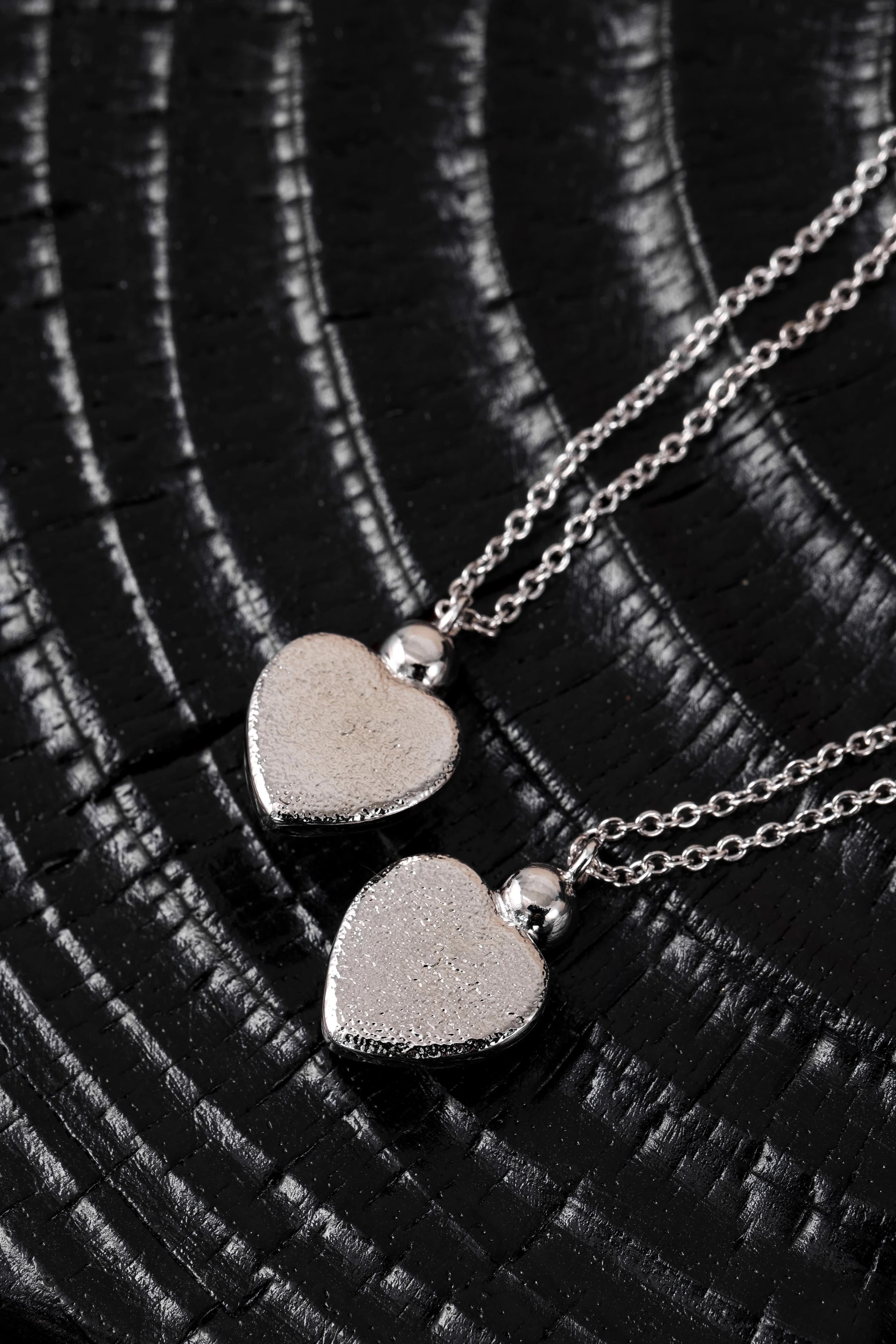 Item ID 8373 CHANE1- Xiaoxiang -2025ss-25P Love series necklace - Metal crystal mat
