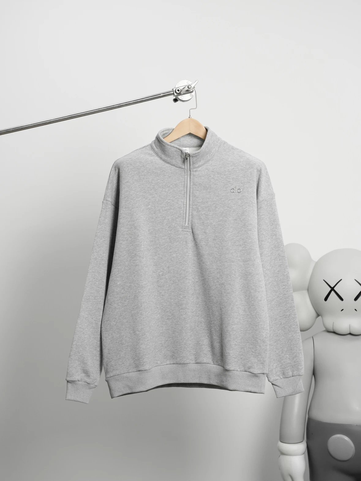 Item ID 8068 aloyoga-Accolade Stand collar solid color “65% cotton ➕35% polyester ”