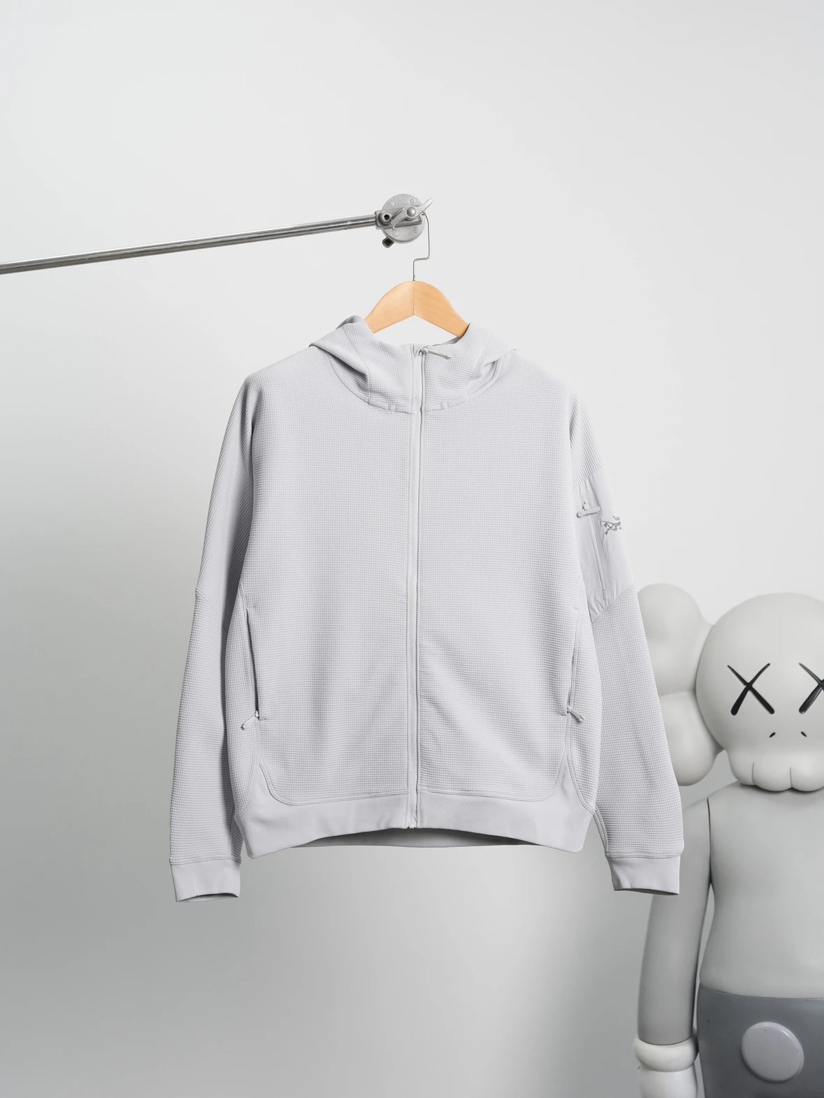 Item ID 8051 Olera- Two colors - waffle embroidery logo Windproof, breathable, warm