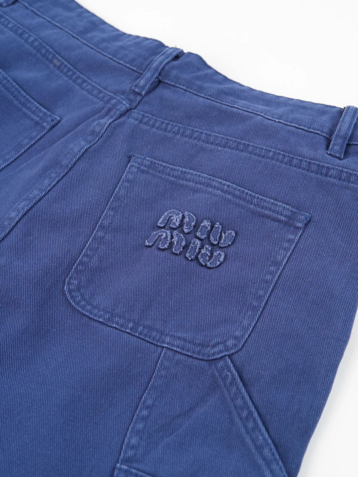 Item ID 8355 Miu Miu SS25 Spring Festival Series Solid Color Loose Embroidered Logo